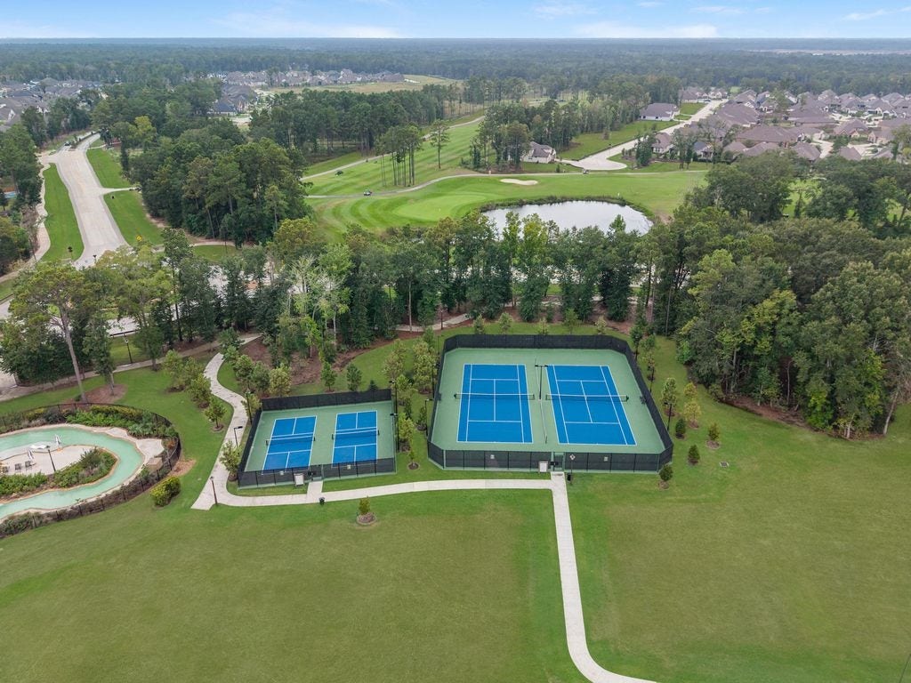 Tennis & Pickle Ball Courts
