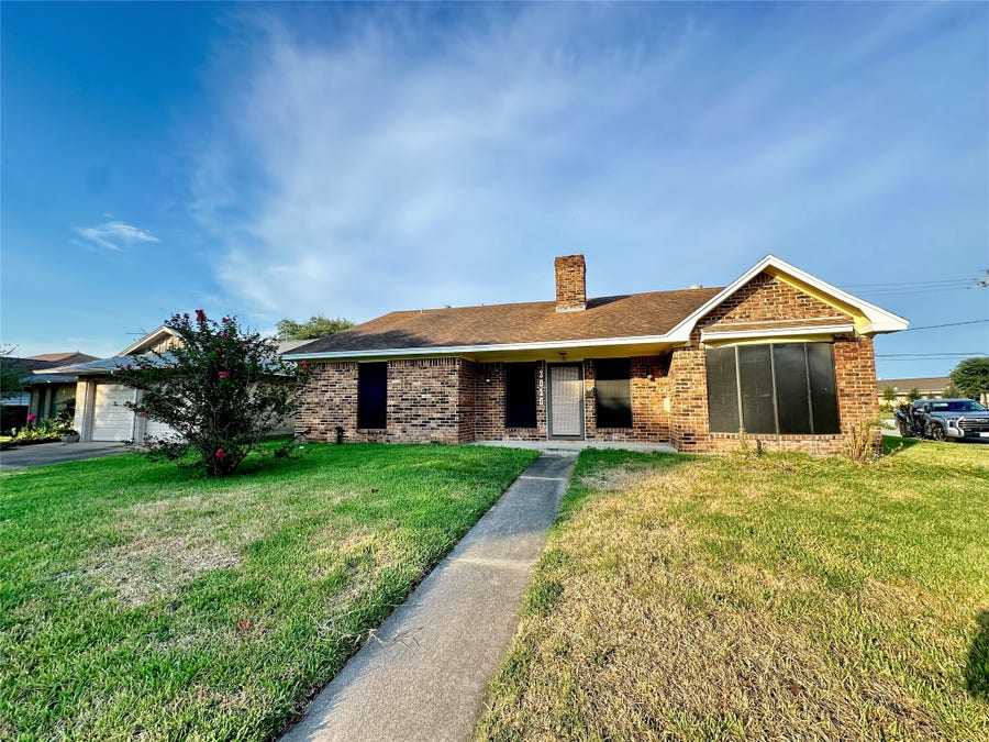 Property photo for 3010 Pine Street, Galveston, TX
