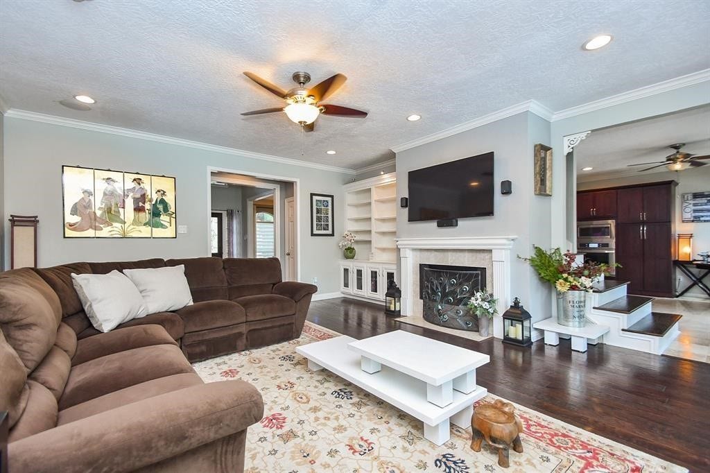 7103 Adobe Meadows Court, Sugar Land, TX 77479 7103 Adobe Meadows Court, Sugar Land, TX 77479
