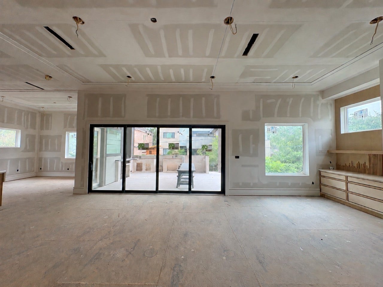 4918 Wigton Drive, Houston, TX 77096 Living Area