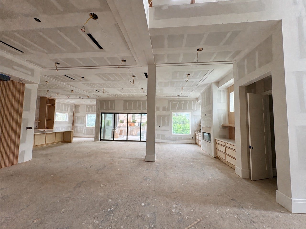 4918 Wigton Drive, Houston, TX 77096 Living & Dining Area