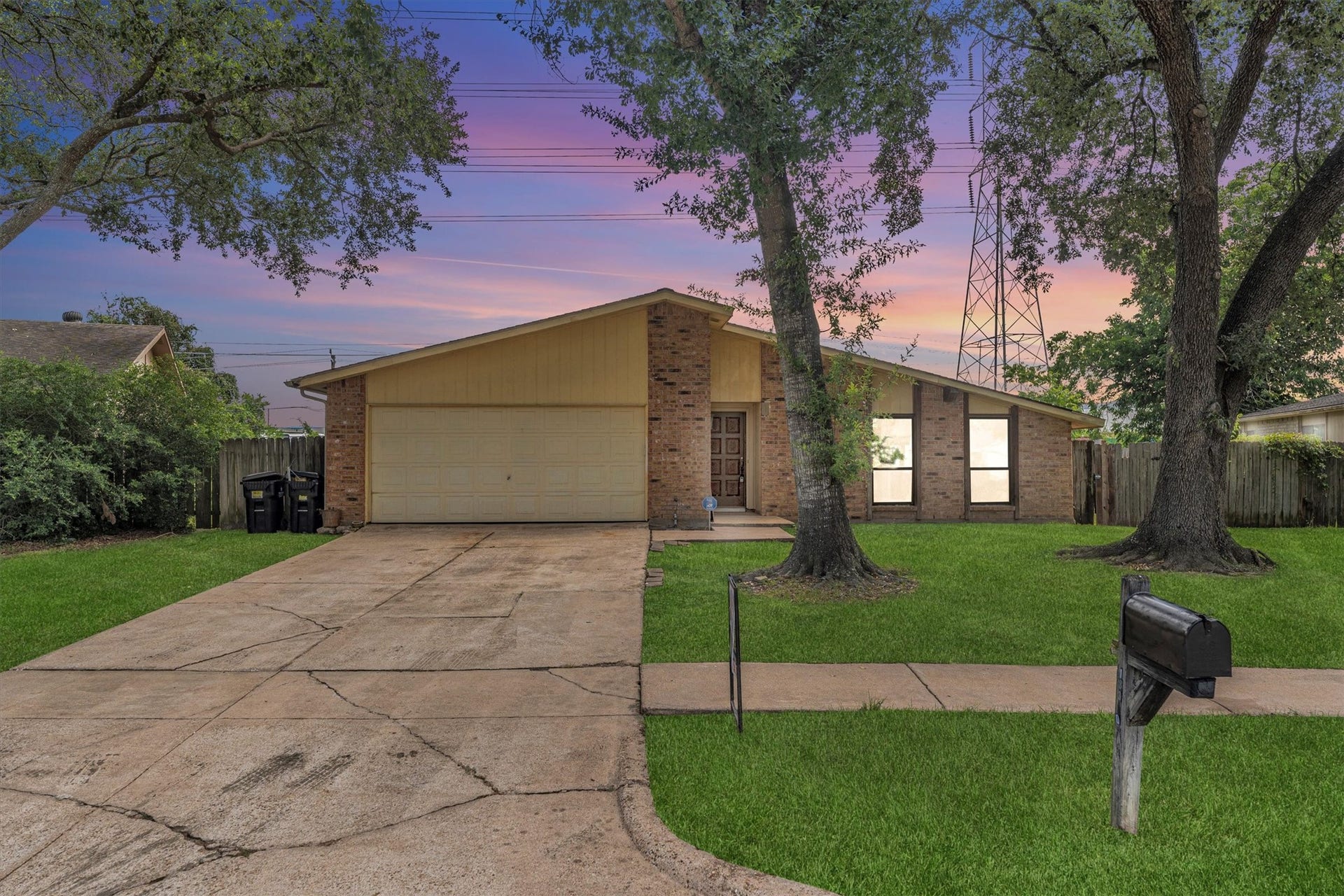 18330 Navajo Trail Drive, Spring, TX 77388 18330 Navajo Trail Drive, Spring, TX 77388