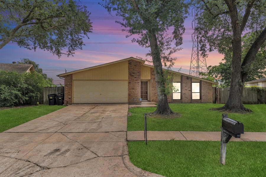 Property photo for 18330 Navajo Trail Drive, Spring, TX