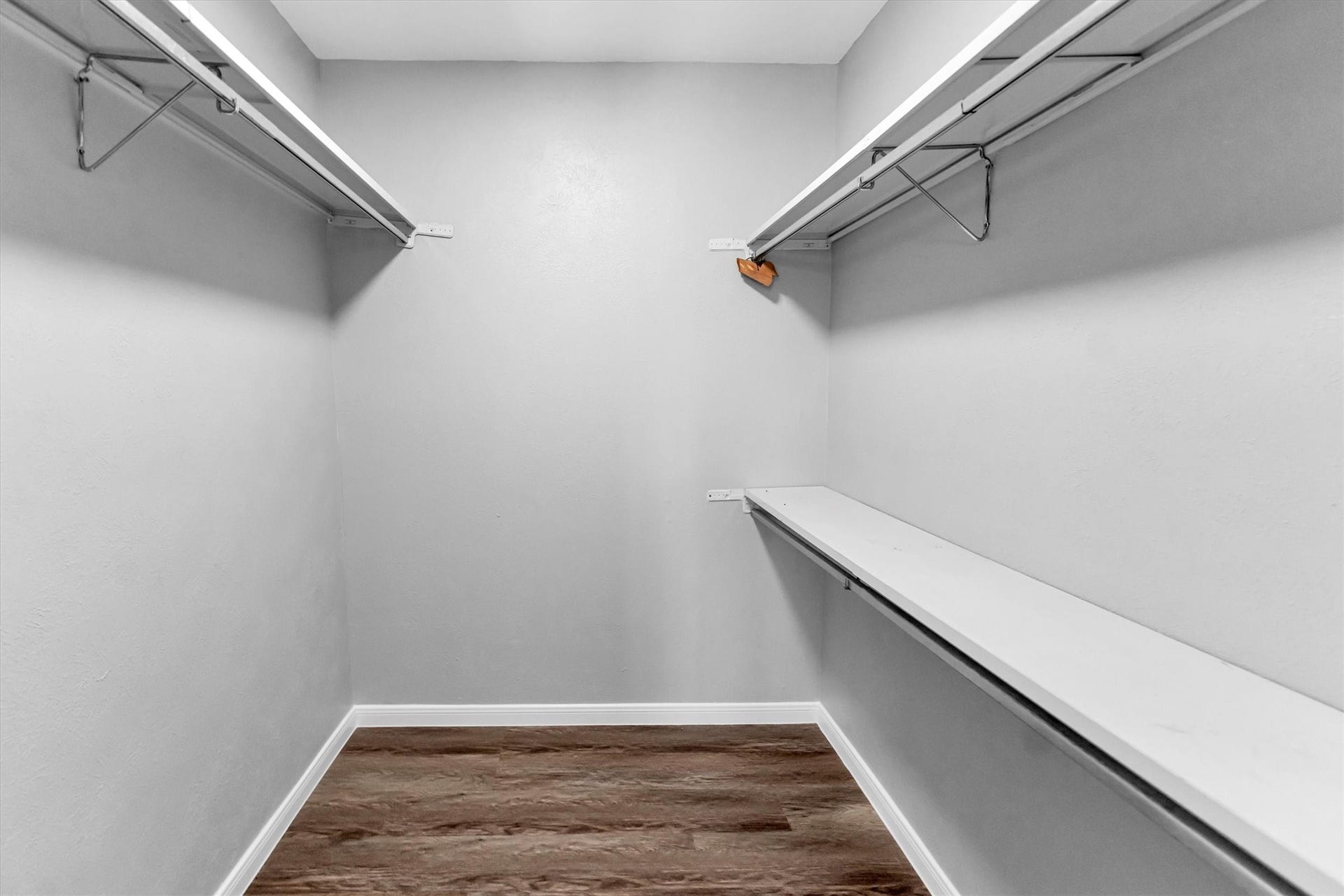 18330 Navajo Trail Drive, Spring, TX 77388 Primary walk-in closet