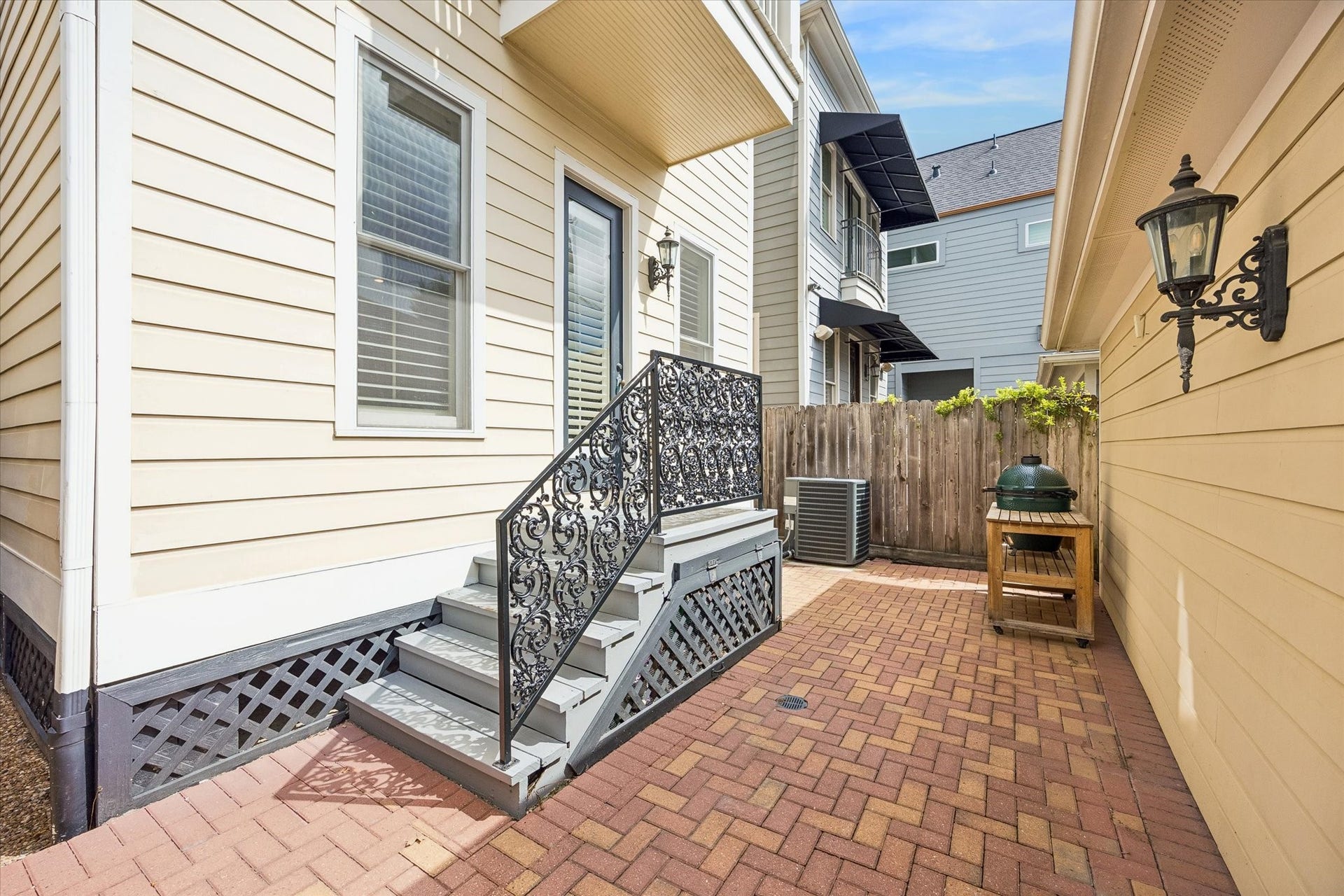 316 Aurora Street, Houston, TX 77008 316 Aurora Street, Houston, TX 77008