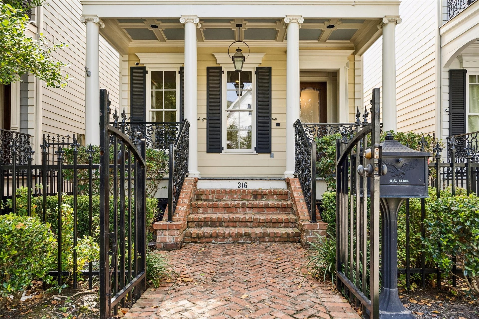316 Aurora Street, Houston, TX 77008 316 Aurora Street, Houston, TX 77008