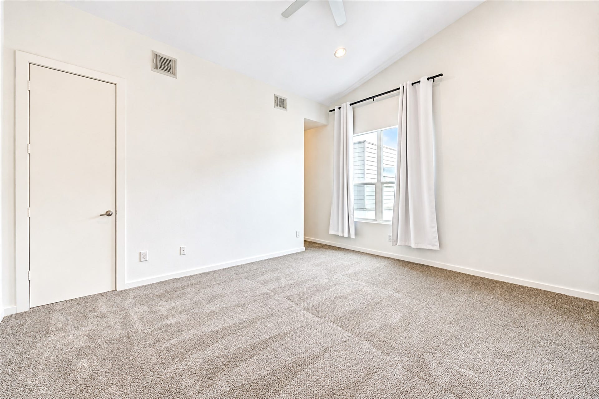 2234 Leeland Street, Houston, TX 77003