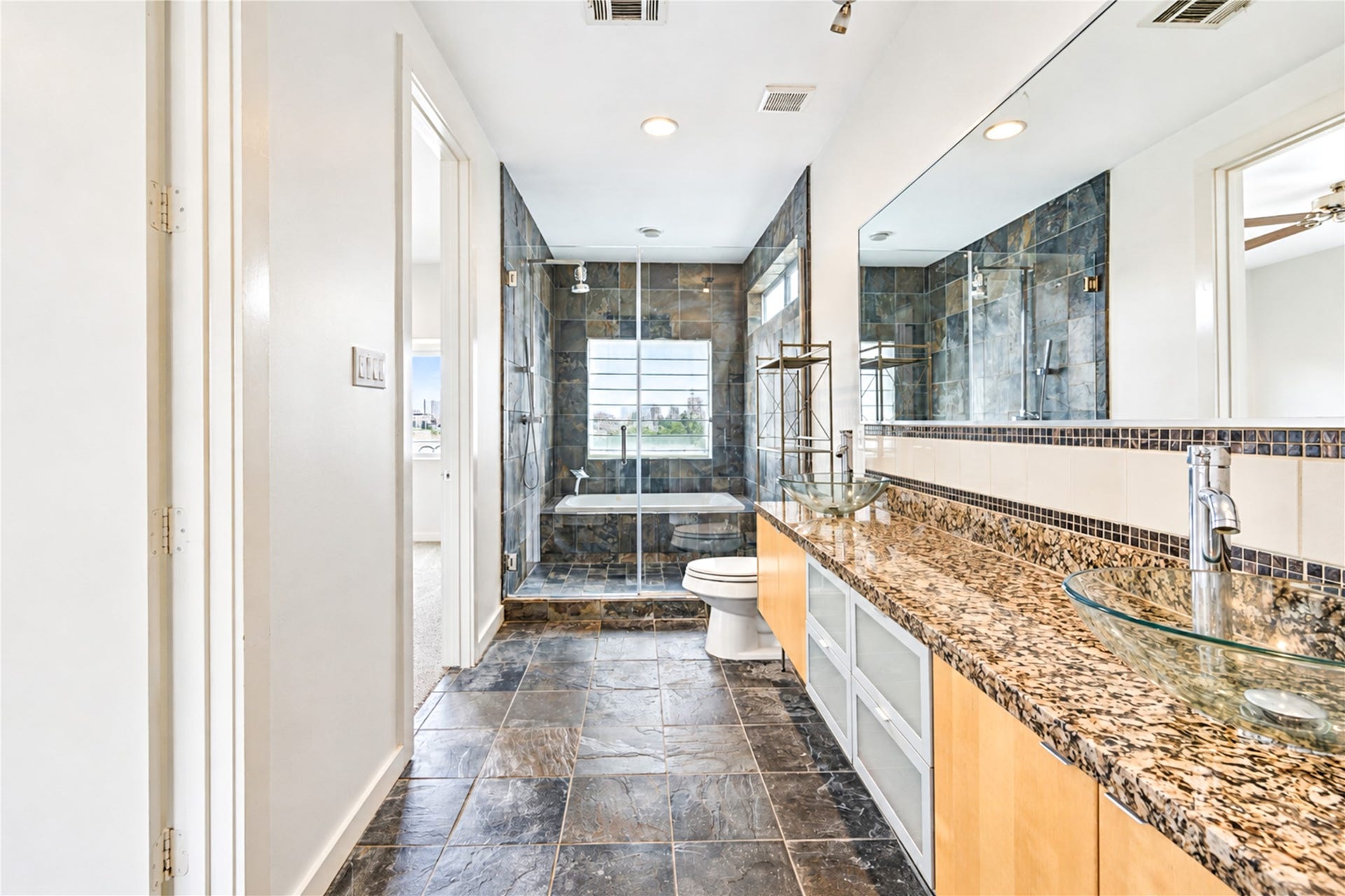 2234 Leeland Street, Houston, TX 77003
