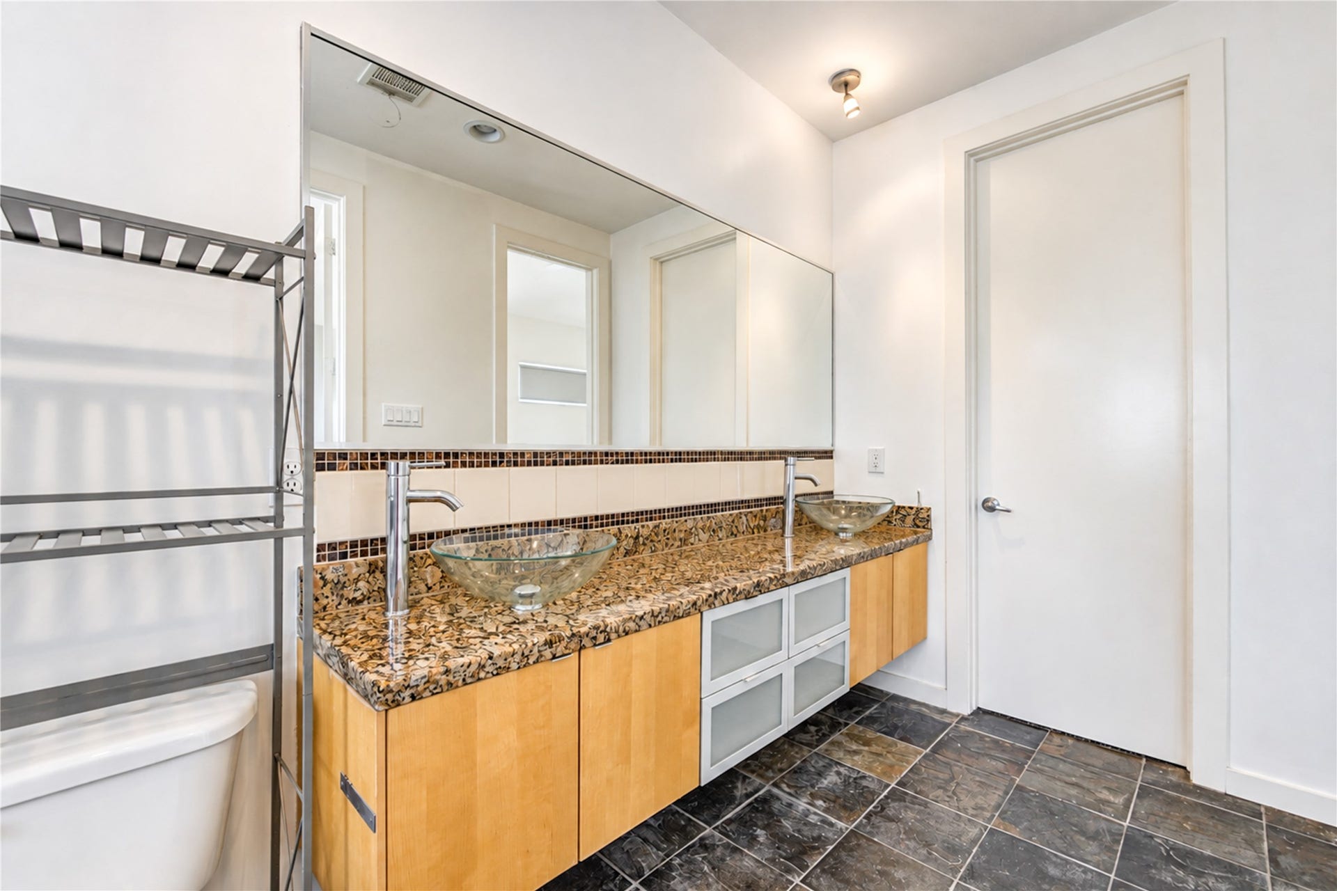 2234 Leeland Street, Houston, TX 77003