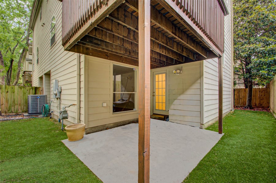 Property photo for 911 Reinicke Street, Houston, TX