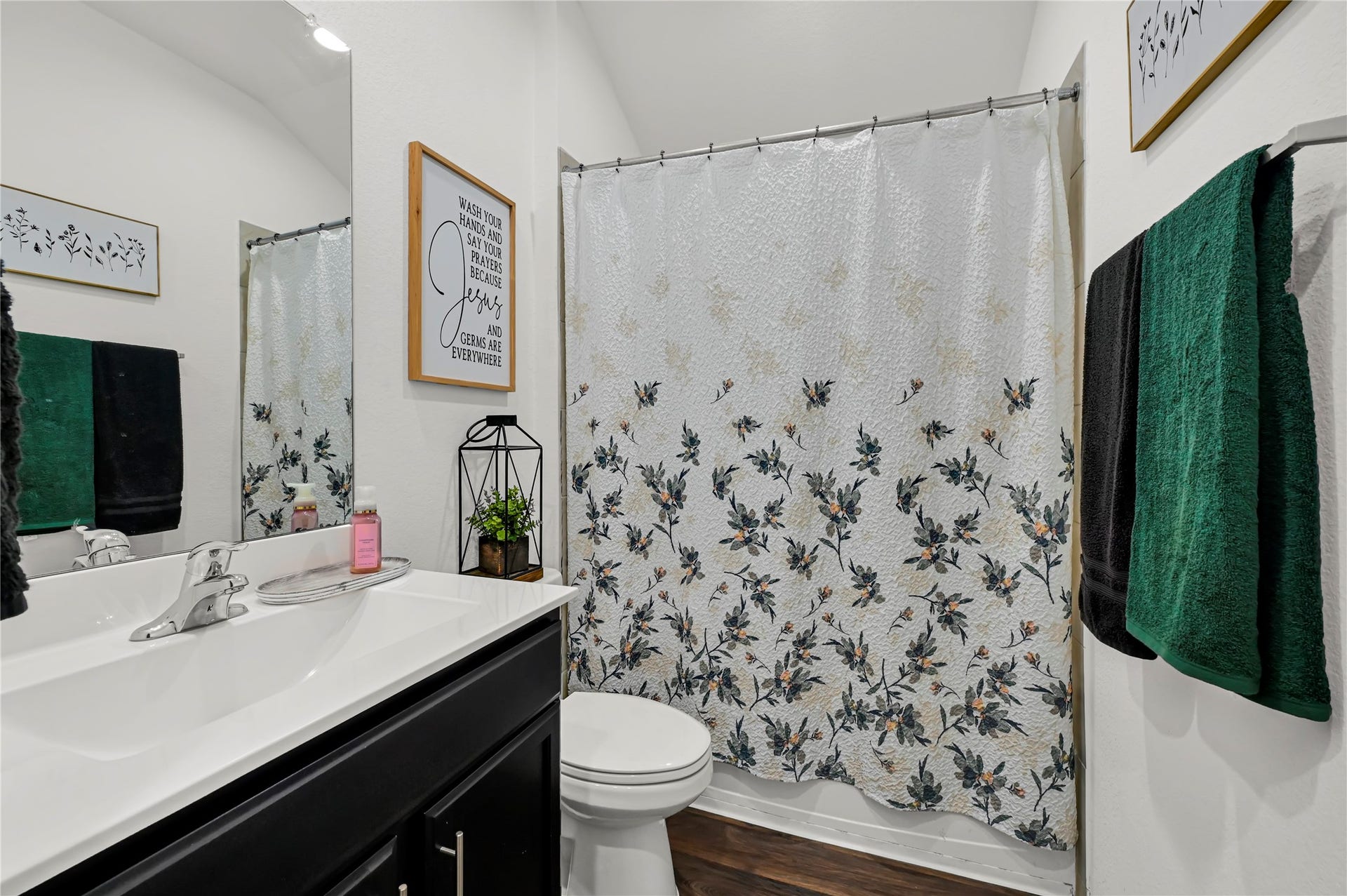 18502 N Portbec Court, New Caney, TX 77357 18502 N Portbec Court, New Caney, TX 77357