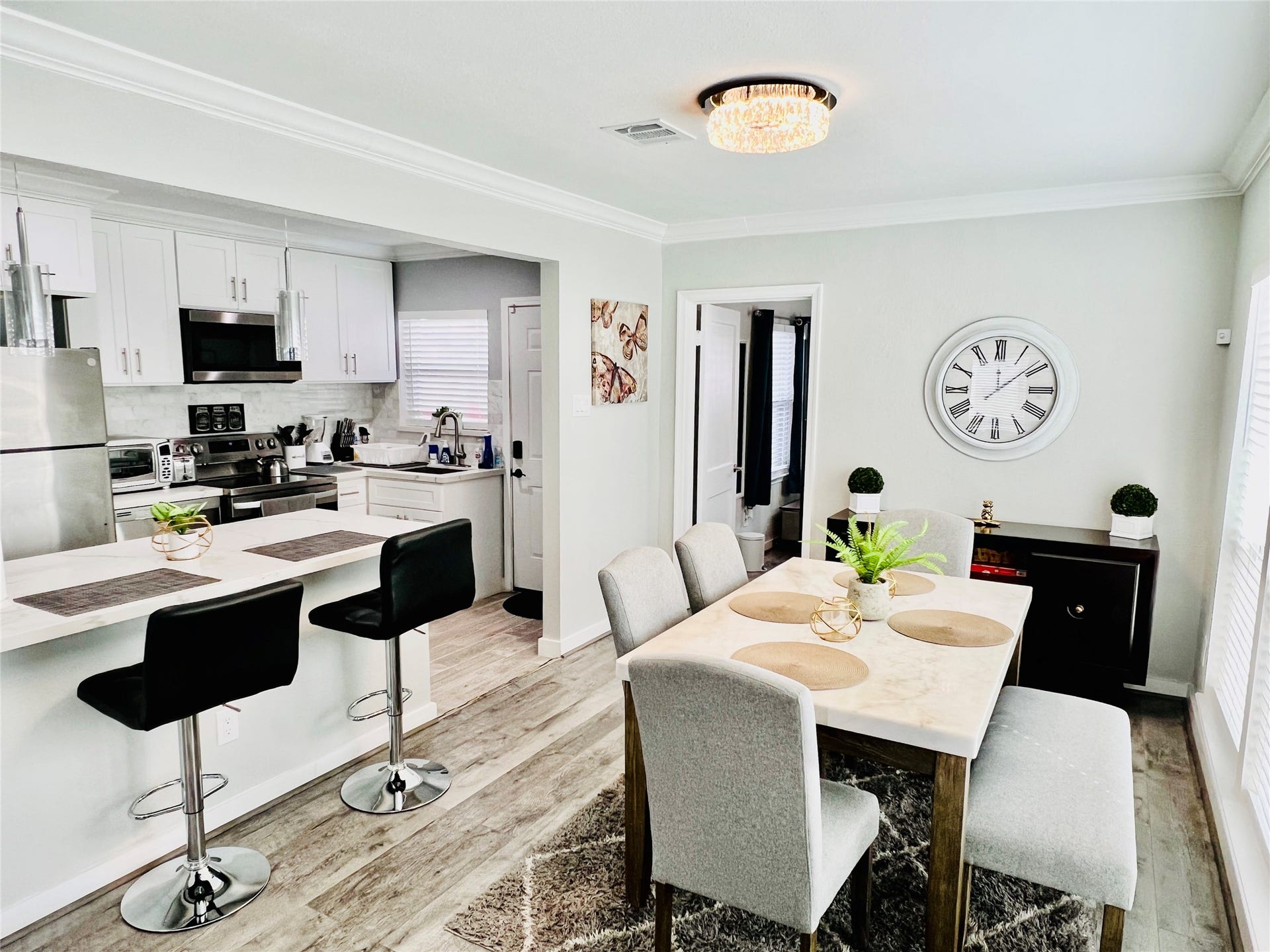 1909 Ruth Street, Houston, TX 77004 1909 Ruth Street, Houston, TX 77004