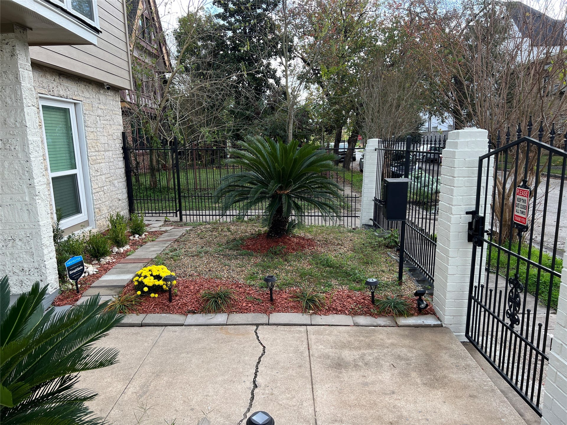 1909 Ruth Street, Houston, TX 77004 1909 Ruth Street, Houston, TX 77004