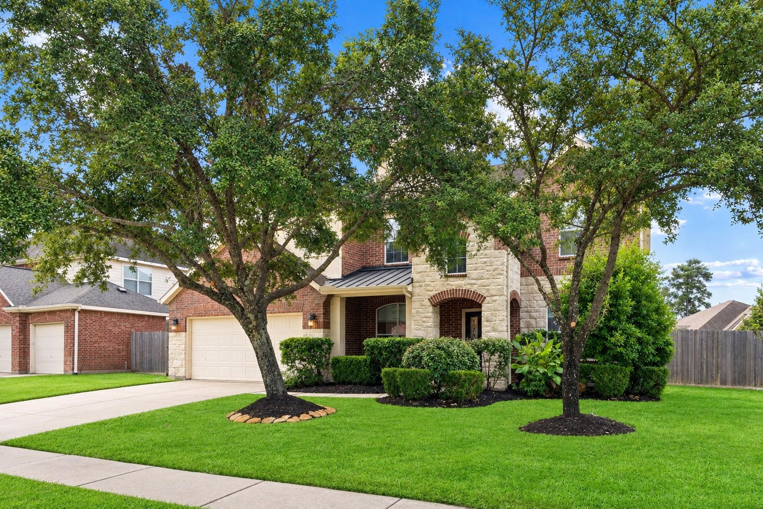 19415 Sorrell Ridge Drive, Spring, TX 77388 You will love the spaciousness and privacy of this huge corner lot complete with oak and fruit trees.