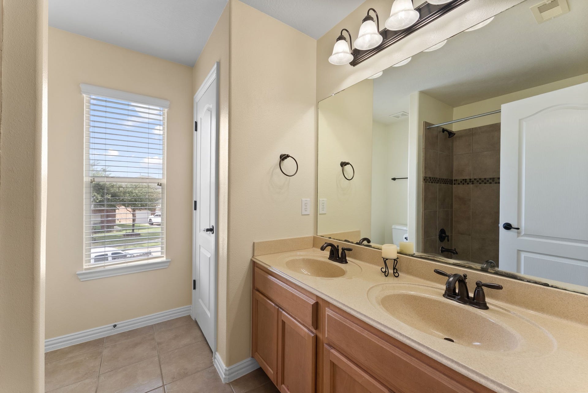 19415 Sorrell Ridge Drive, Spring, TX 77388 Spacious bathroom upstairs with double sinks.