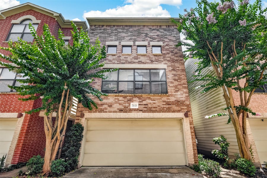 Property photo for 733 W 22nd Street, #D, Houston, TX