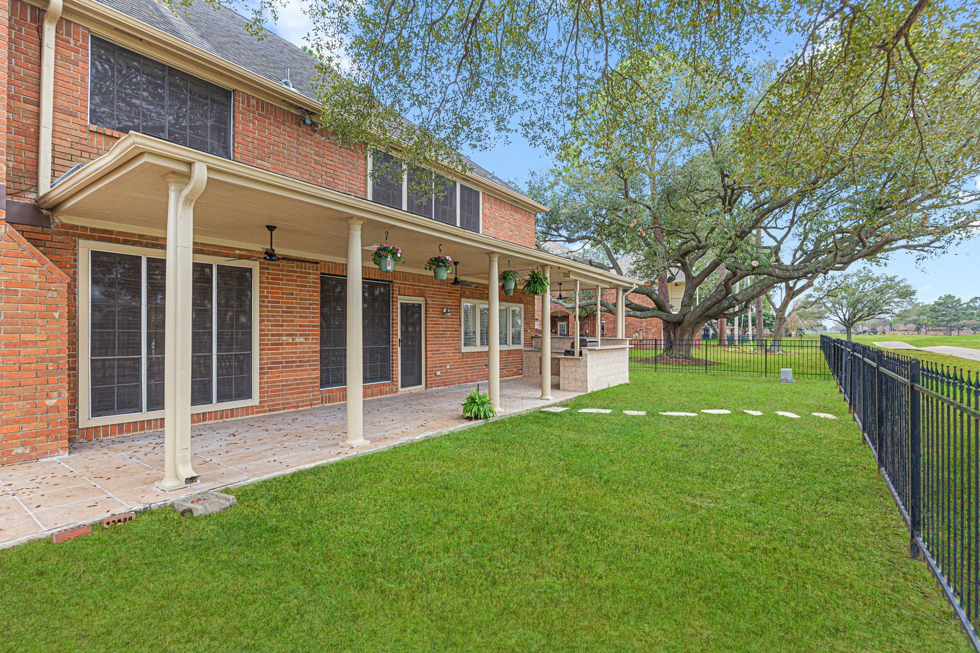 7915 Capri Circle, Houston, TX 77095 7915 Capri Circle, Houston, TX 77095