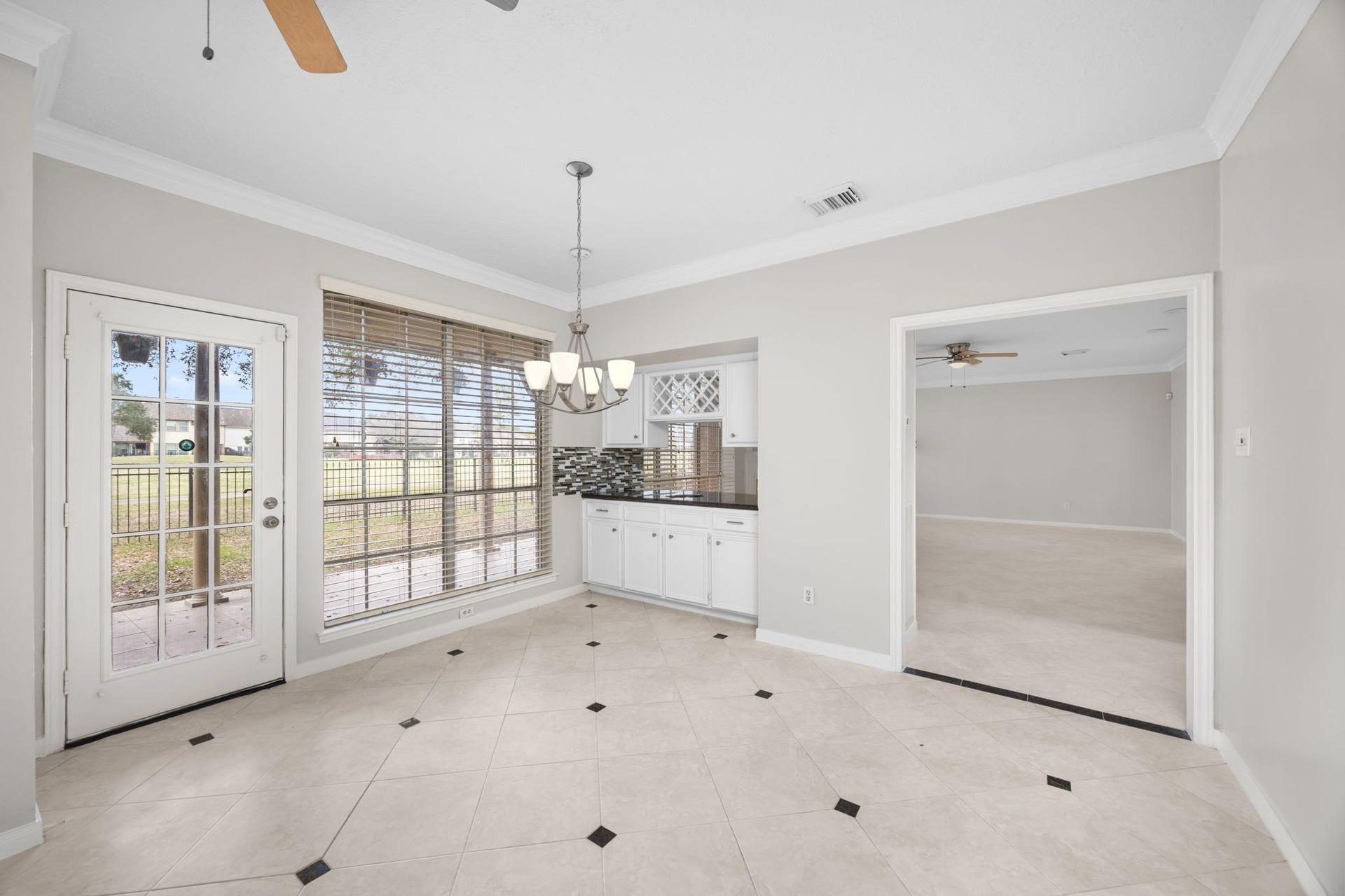 7915 Capri Circle, Houston, TX 77095 7915 Capri Circle, Houston, TX 77095
