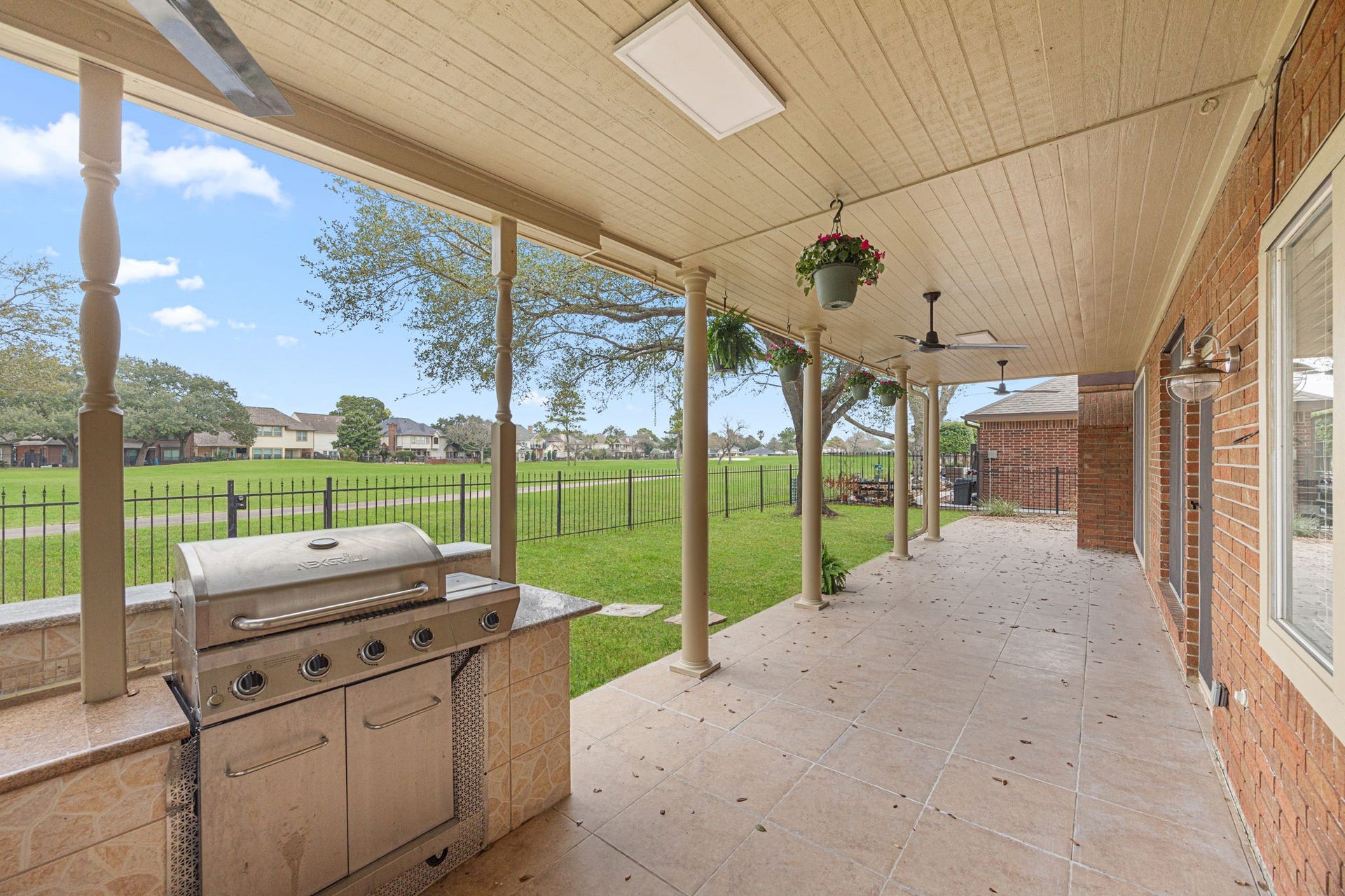 7915 Capri Circle, Houston, TX 77095 7915 Capri Circle, Houston, TX 77095