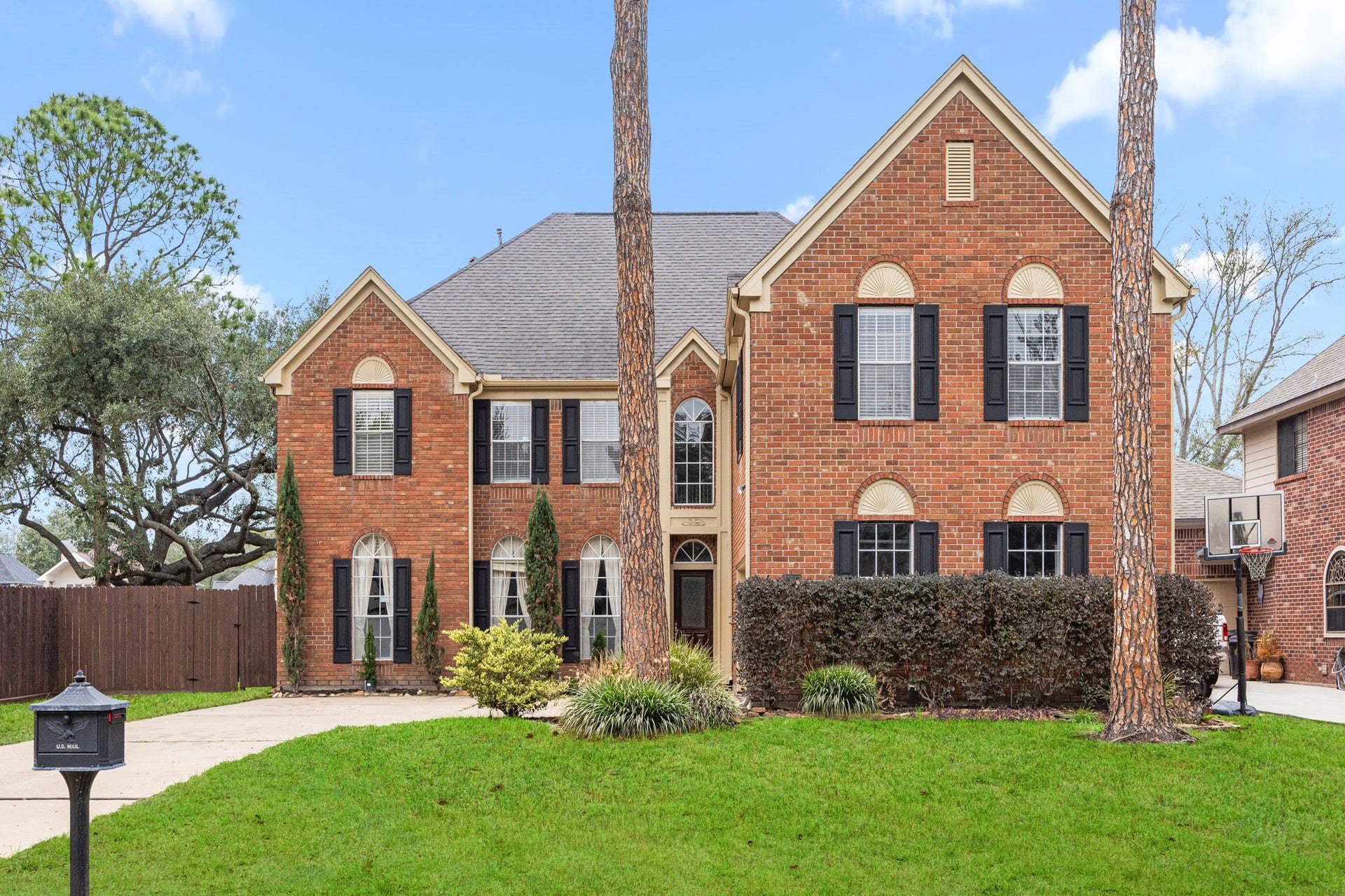 7915 Capri Circle, Houston, TX 77095 7915 Capri Circle, Houston, TX 77095