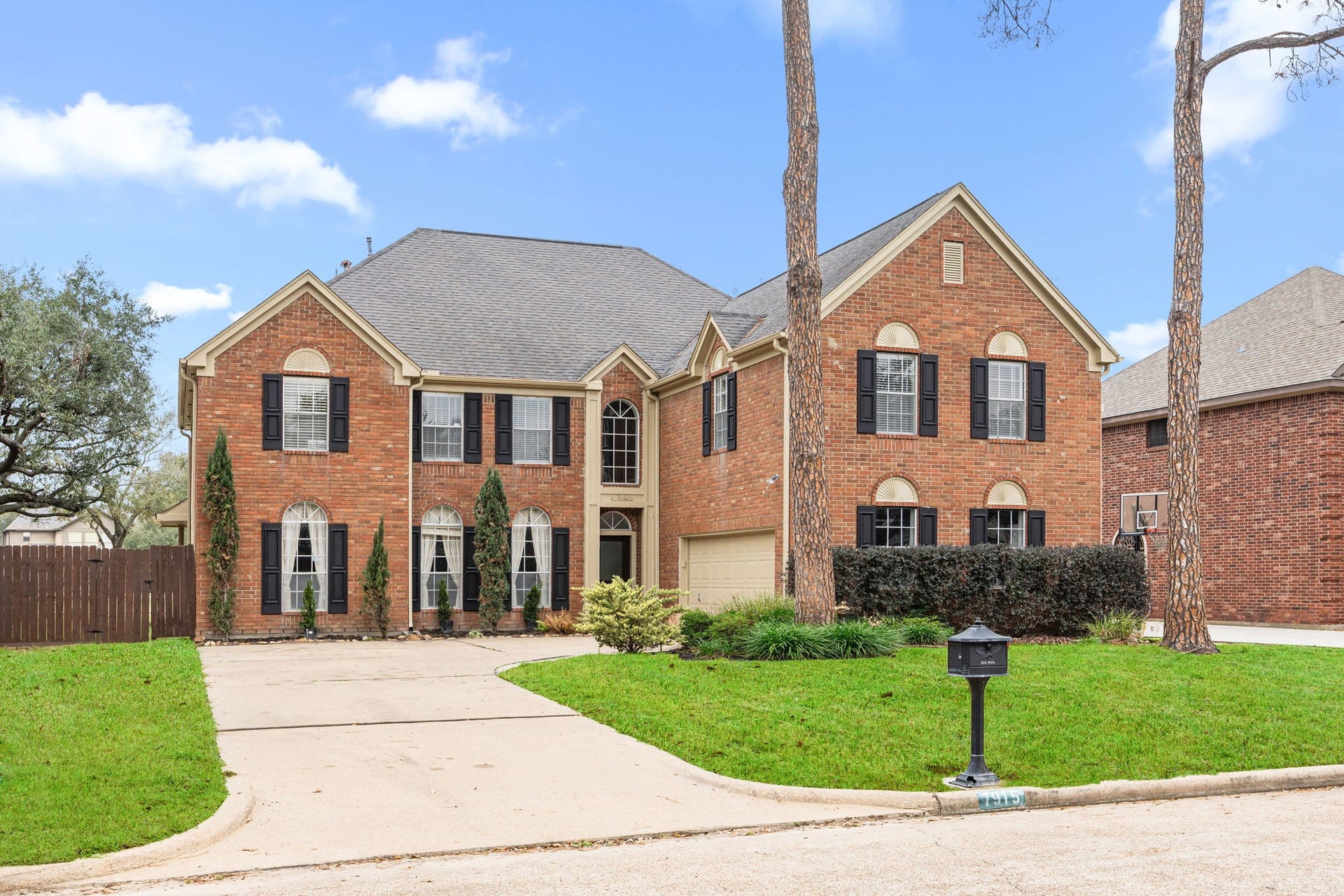 7915 Capri Circle, Houston, TX 77095 7915 Capri Circle, Houston, TX 77095