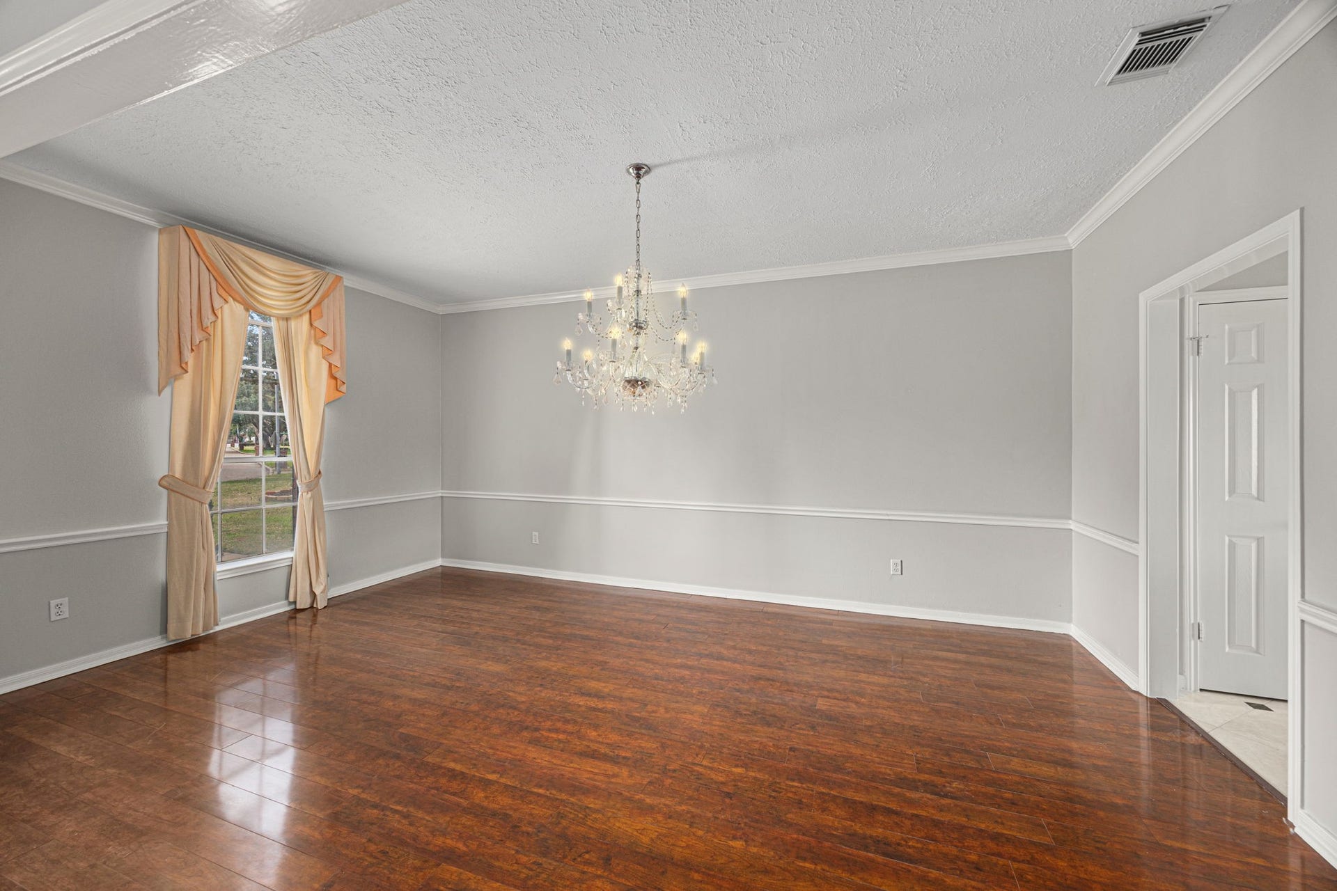 7915 Capri Circle, Houston, TX 77095 7915 Capri Circle, Houston, TX 77095