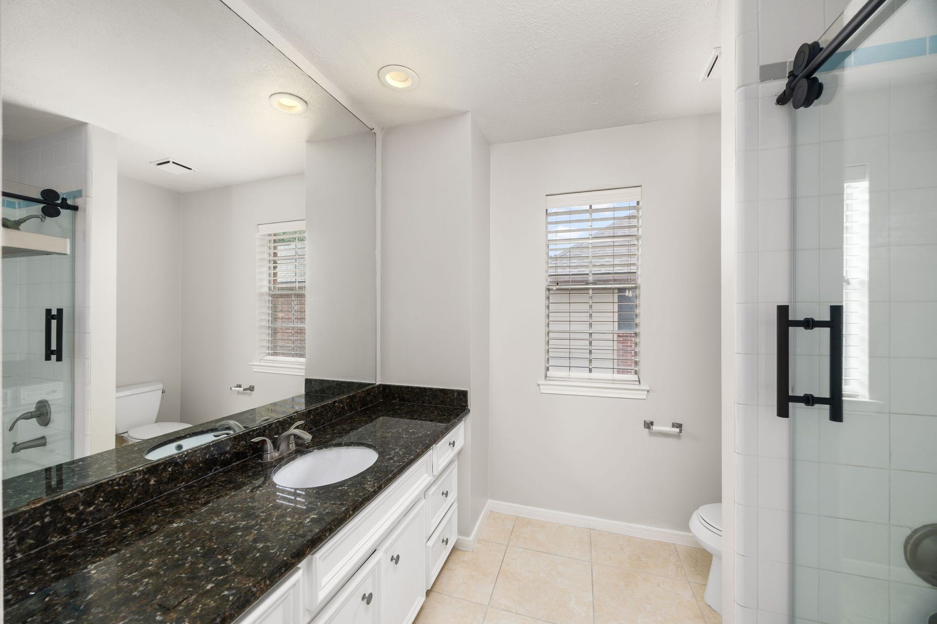 7915 Capri Circle, Houston, TX 77095 7915 Capri Circle, Houston, TX 77095