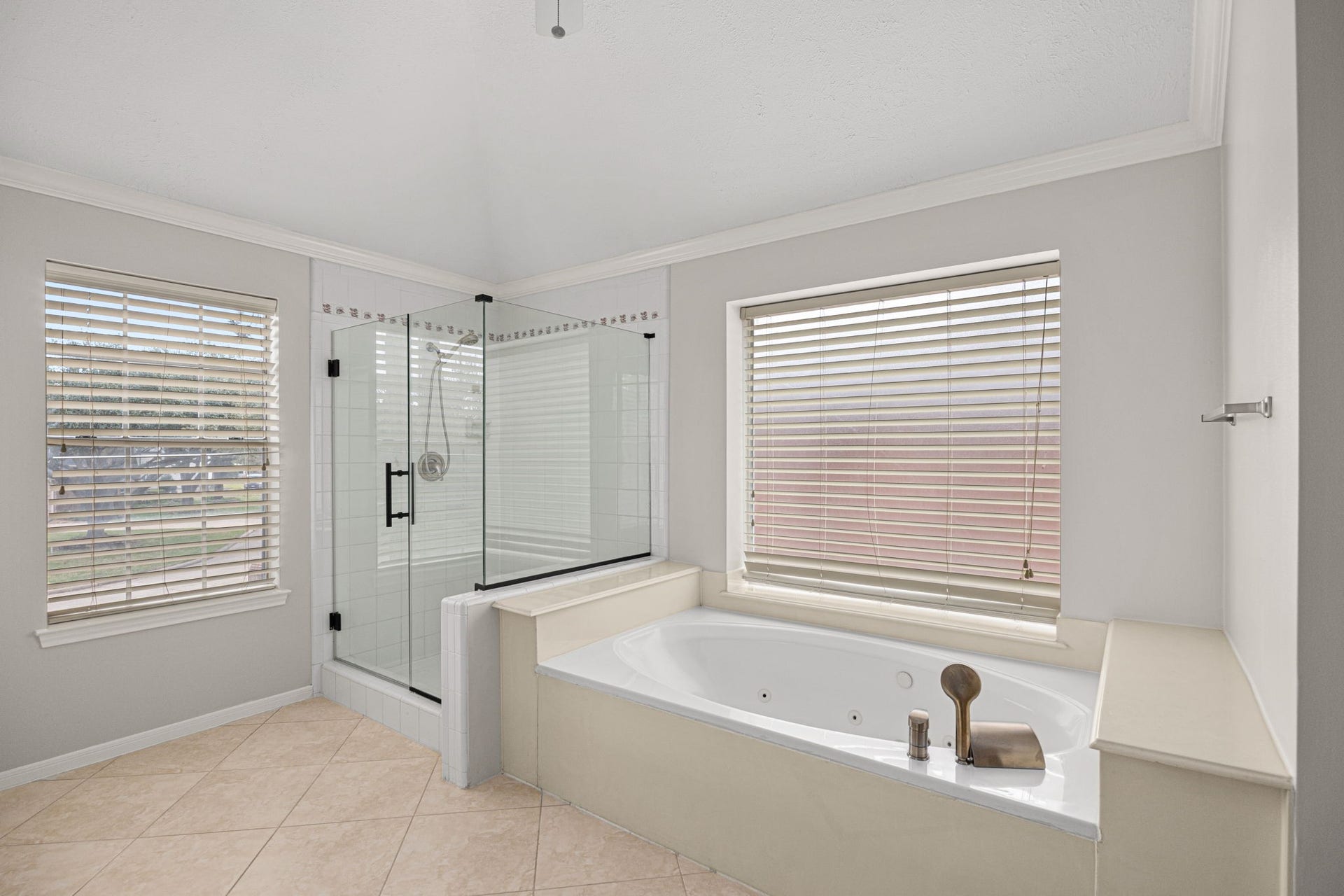 7915 Capri Circle, Houston, TX 77095 7915 Capri Circle, Houston, TX 77095