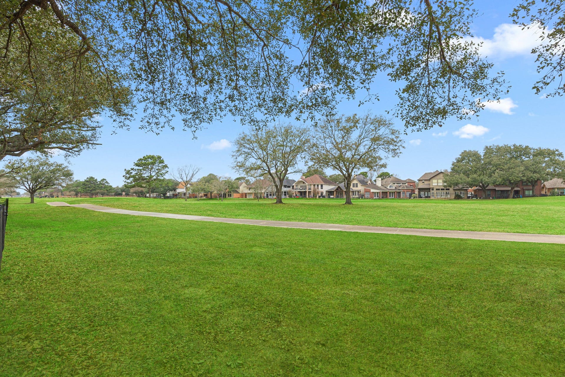 7915 Capri Circle, Houston, TX 77095 7915 Capri Circle, Houston, TX 77095