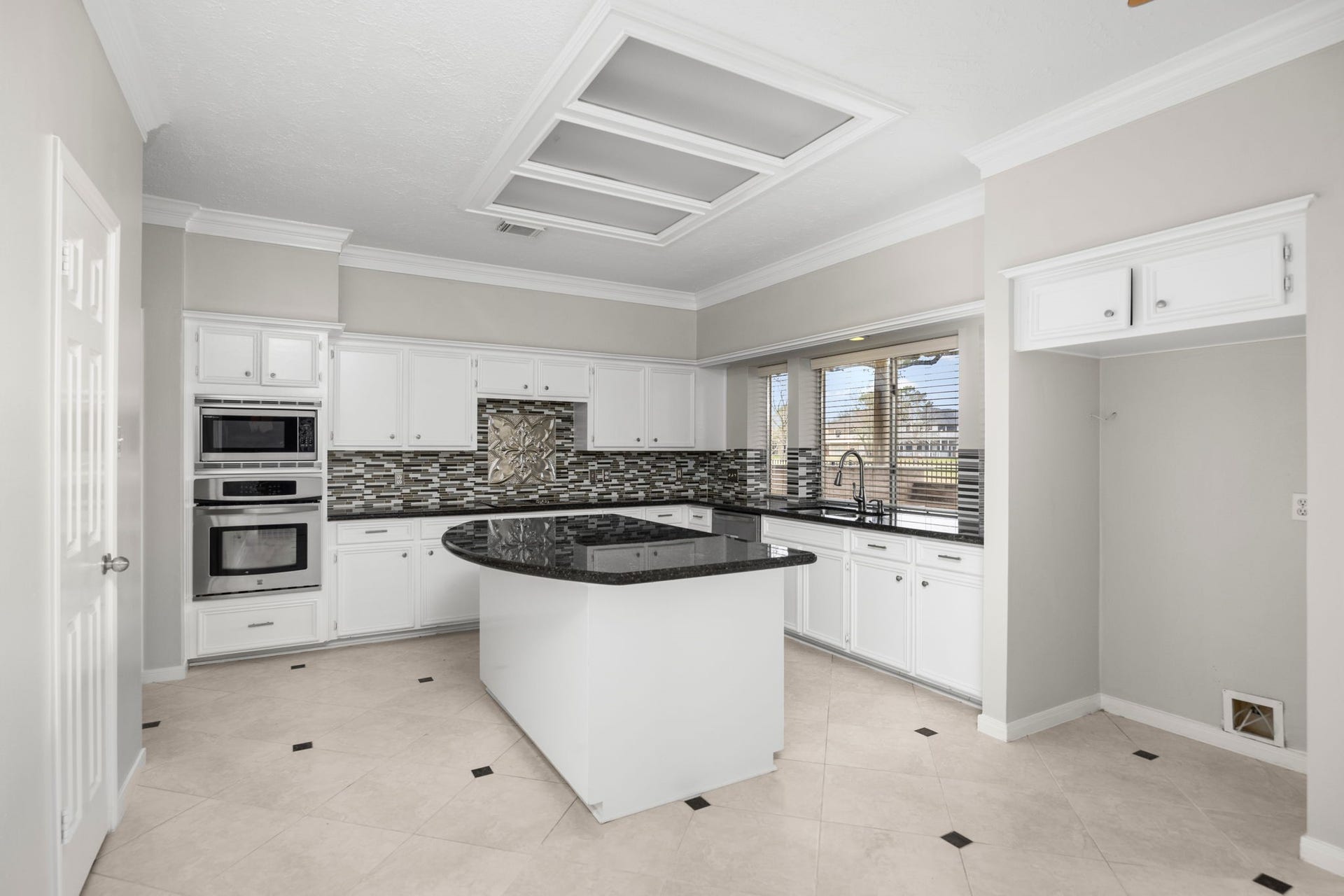 7915 Capri Circle, Houston, TX 77095 7915 Capri Circle, Houston, TX 77095