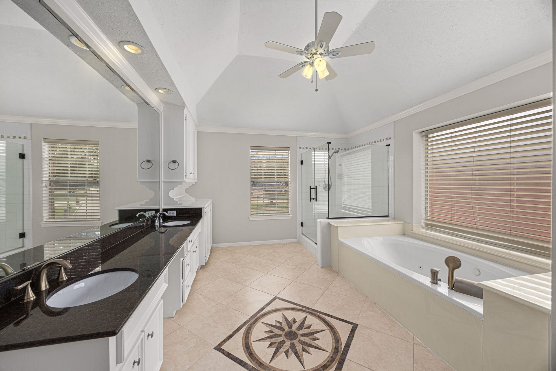 7915 Capri Circle, Houston, TX 77095 7915 Capri Circle, Houston, TX 77095