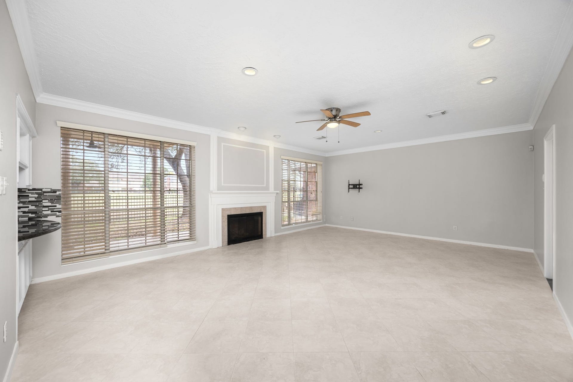 7915 Capri Circle, Houston, TX 77095 7915 Capri Circle, Houston, TX 77095