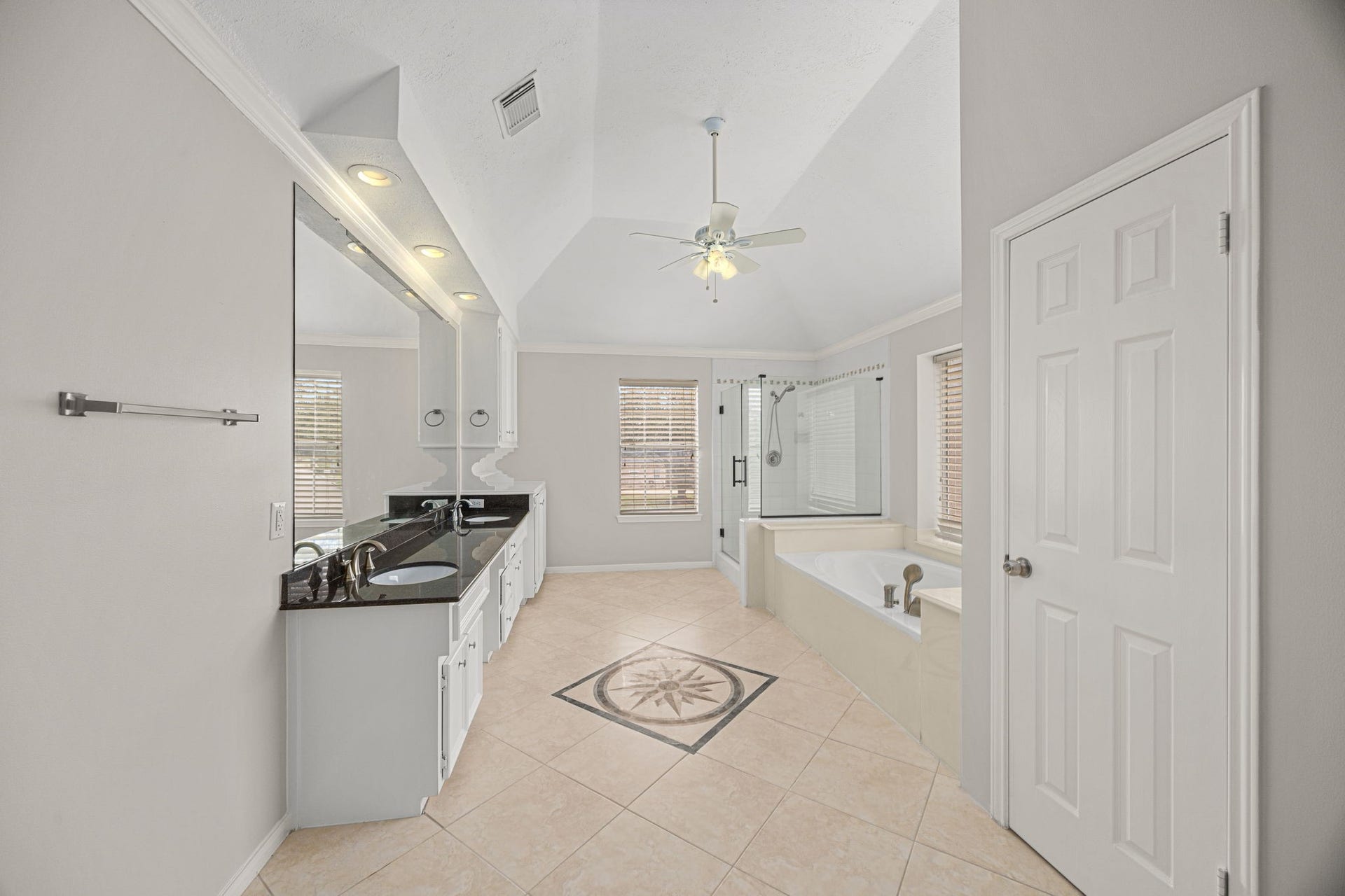 7915 Capri Circle, Houston, TX 77095 7915 Capri Circle, Houston, TX 77095