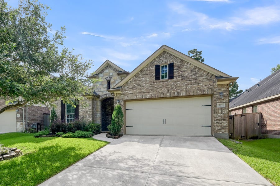 Property photo for 127 Forest Heights Lane, Montgomery, TX