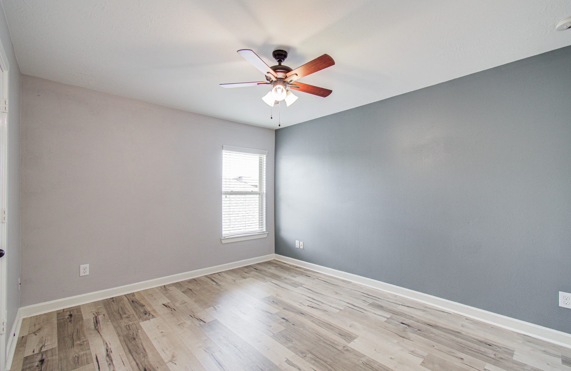 12935 Northpointe Bend Drive, Tomball, TX 77377 12935 Northpointe Bend Drive, Tomball, TX 77377