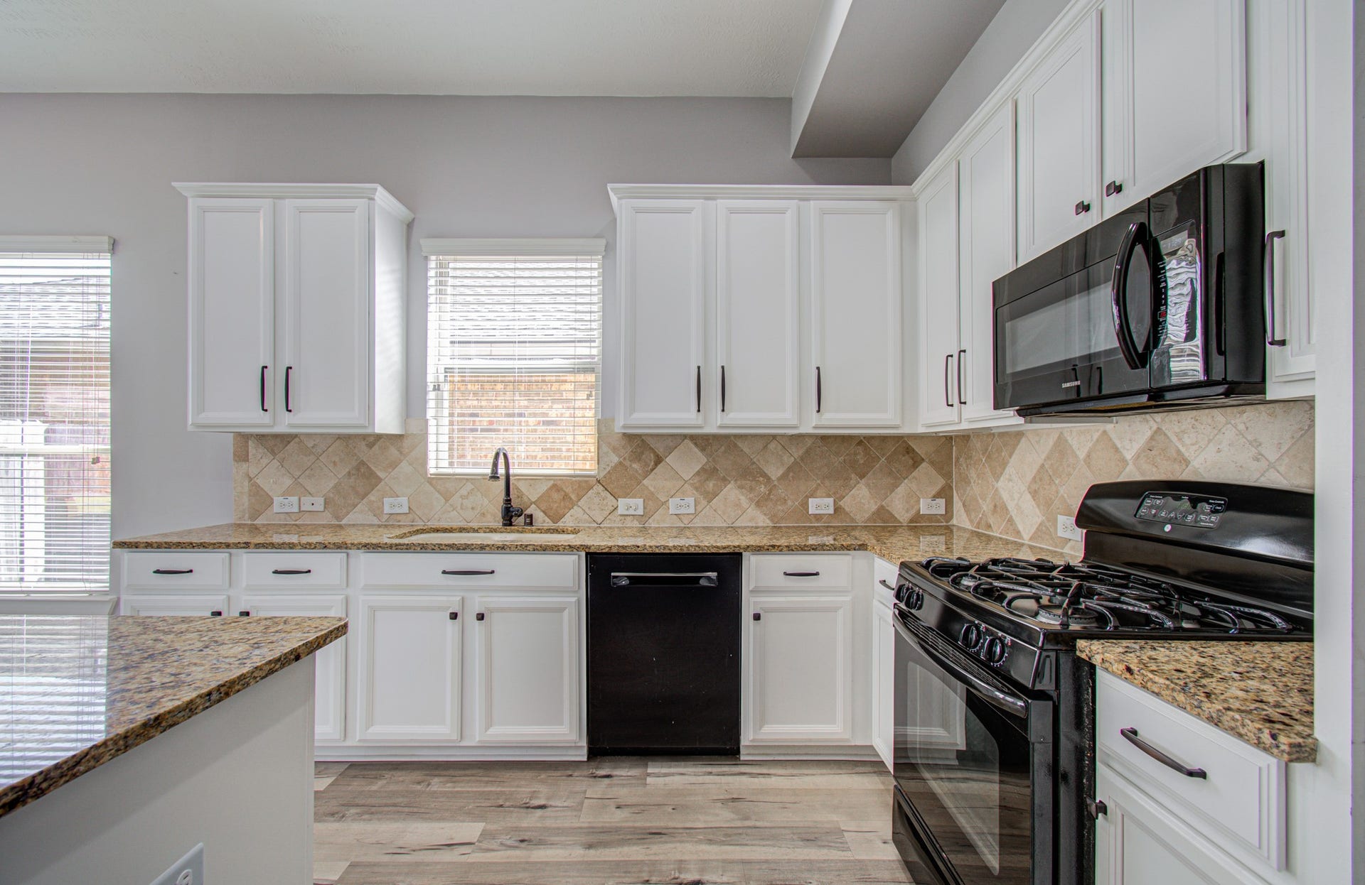 12935 Northpointe Bend Drive, Tomball, TX 77377 12935 Northpointe Bend Drive, Tomball, TX 77377