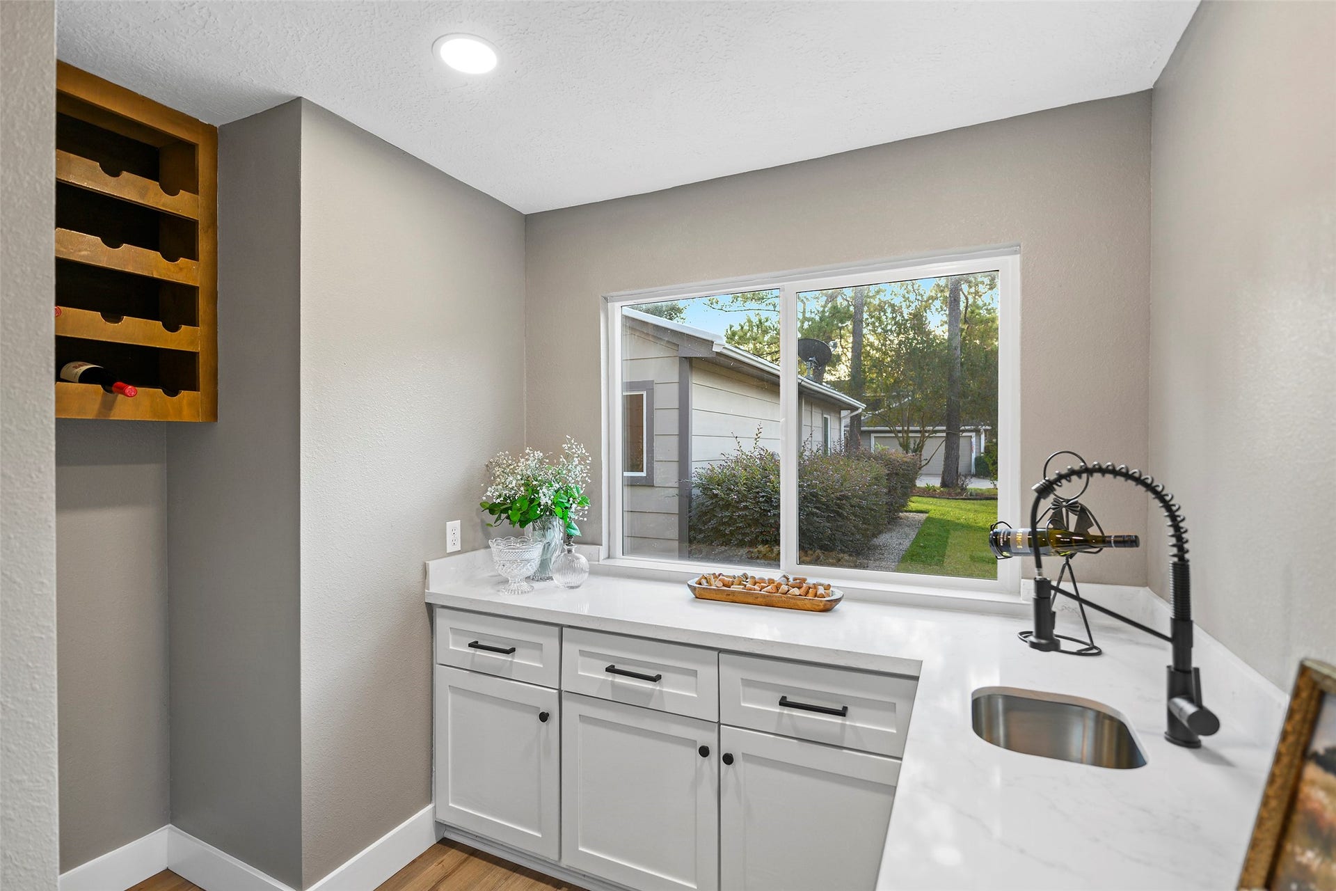 Wet Bar off Living Room