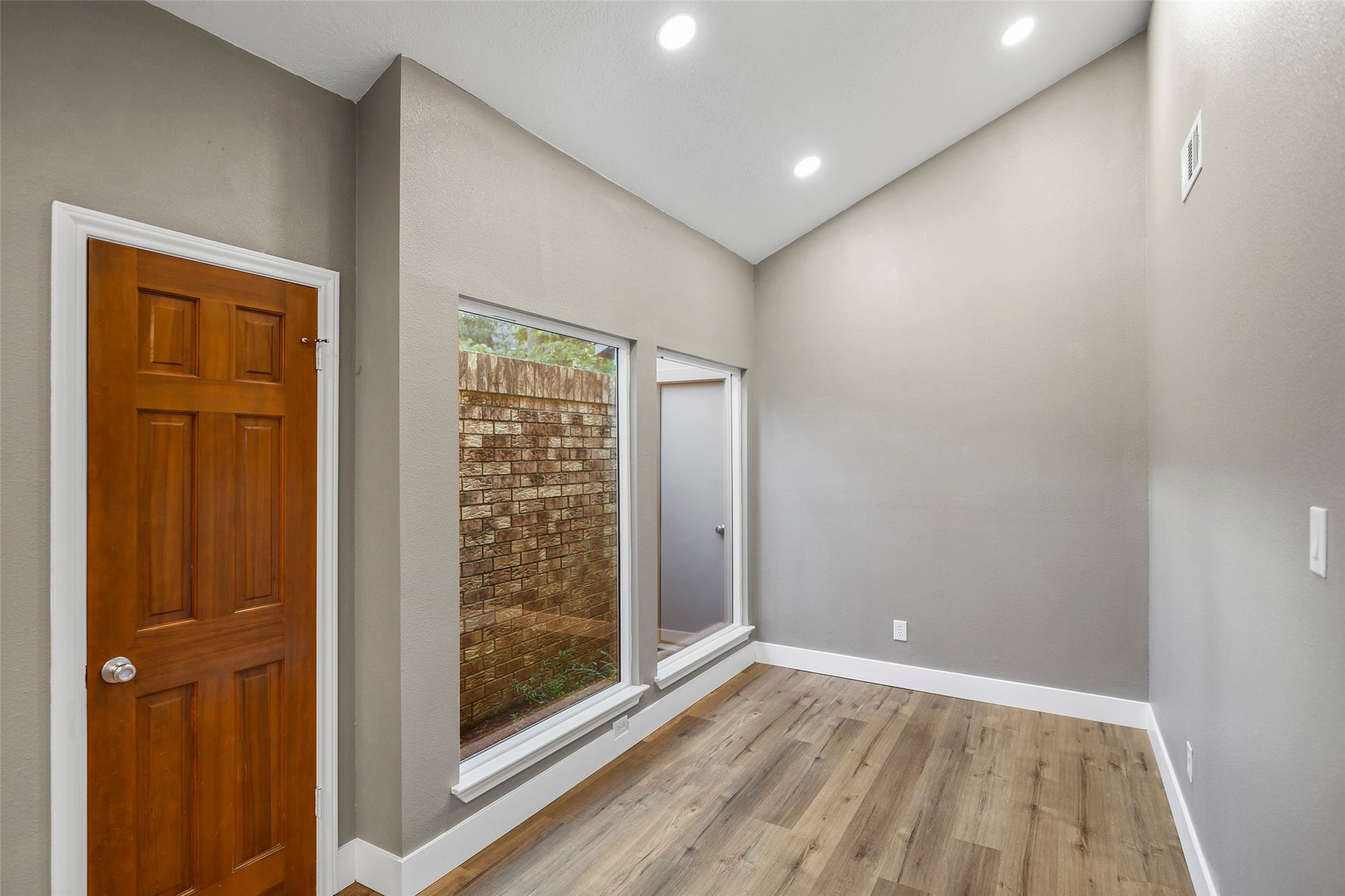 Extra Room off Kitchen