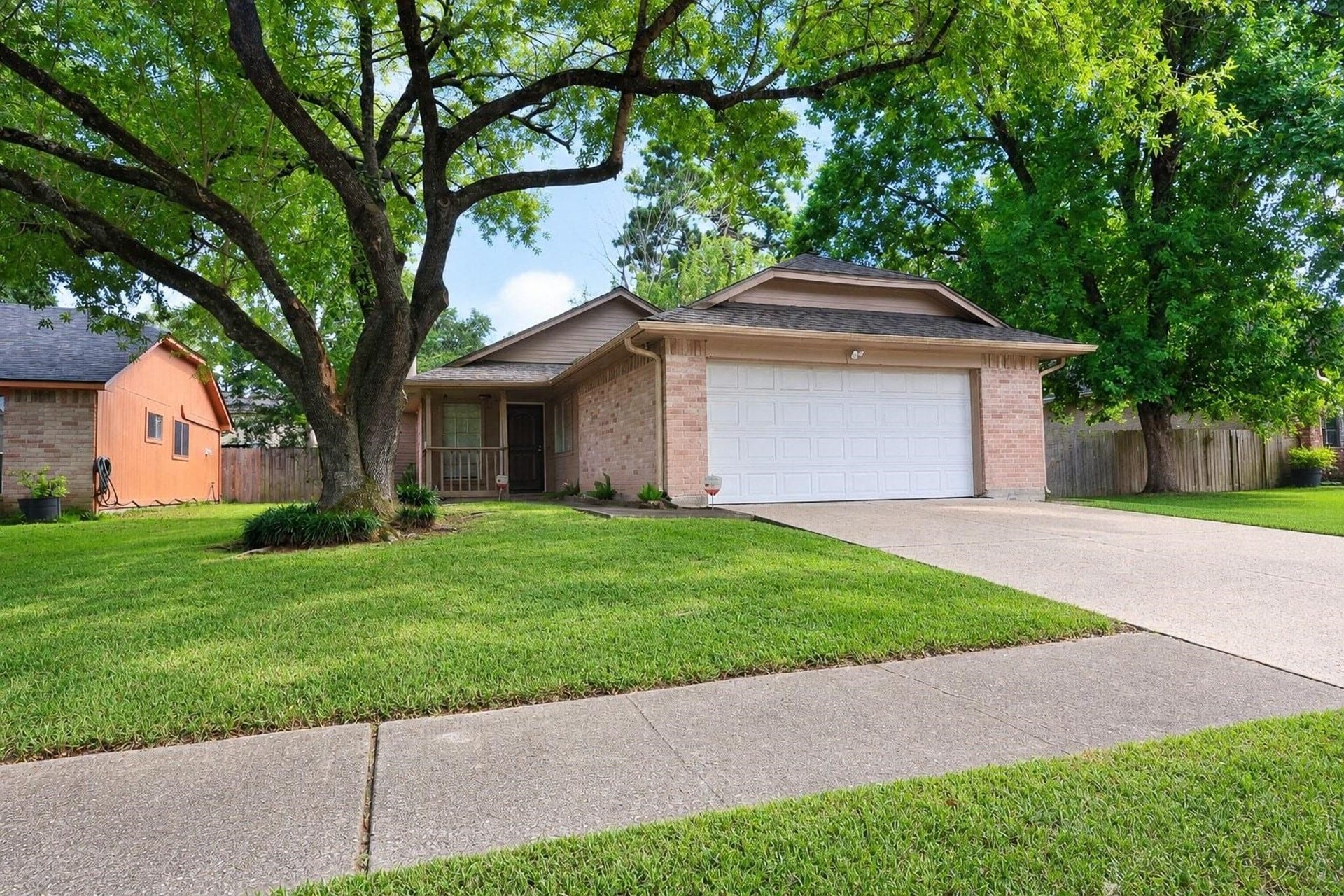 11114 Drakeland Drive, Humble, TX 77396 11114 Drakeland Drive, Humble, TX 77396