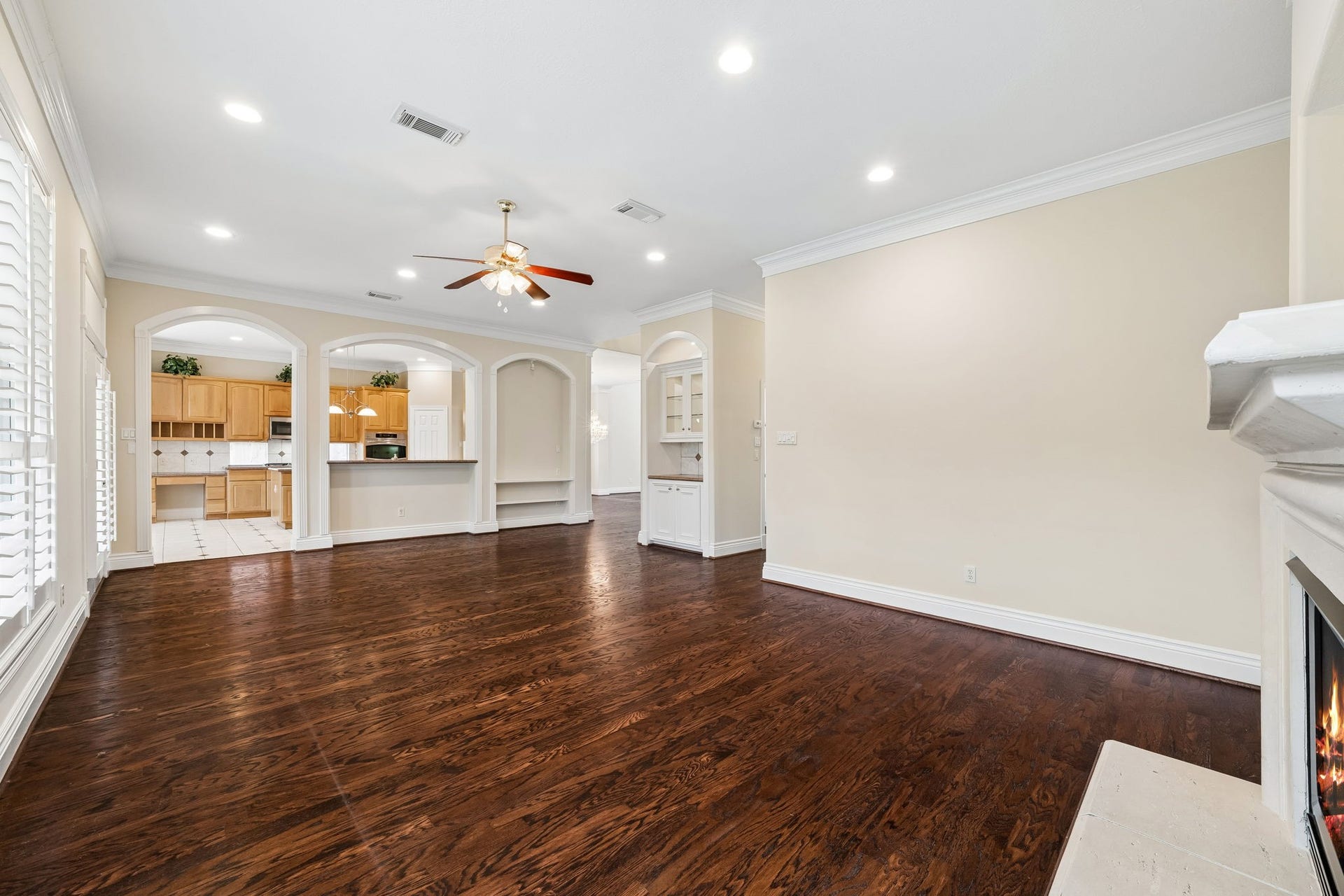 Open concept Family room & Kitchen.