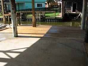 134 Redfish Drive, Freeport, TX 77541