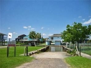 134 Redfish Drive, Freeport, TX 77541