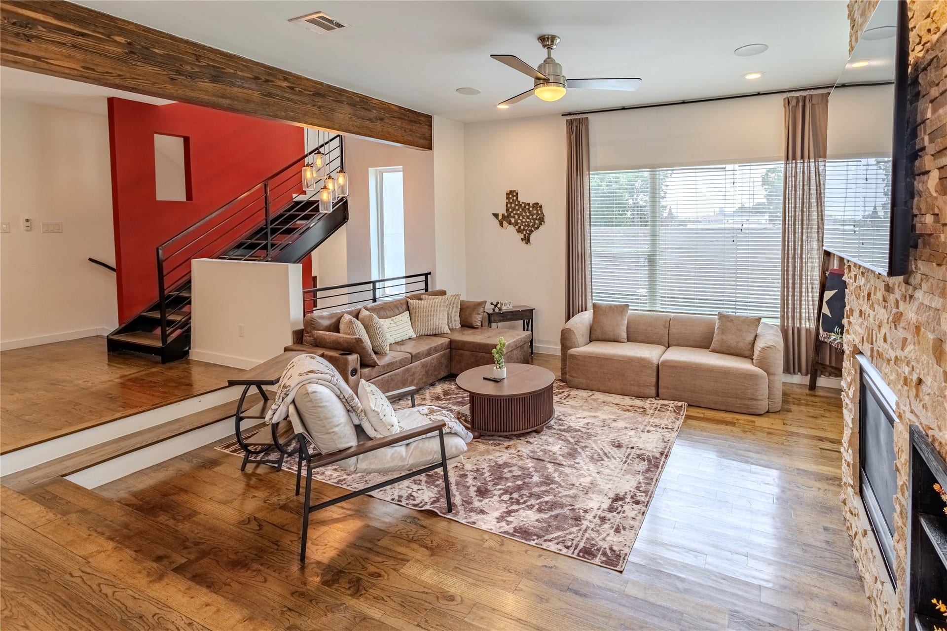 1414 Laird Street, #A, Houston, TX 77008 1414 Laird Street, #A, Houston, TX 77008