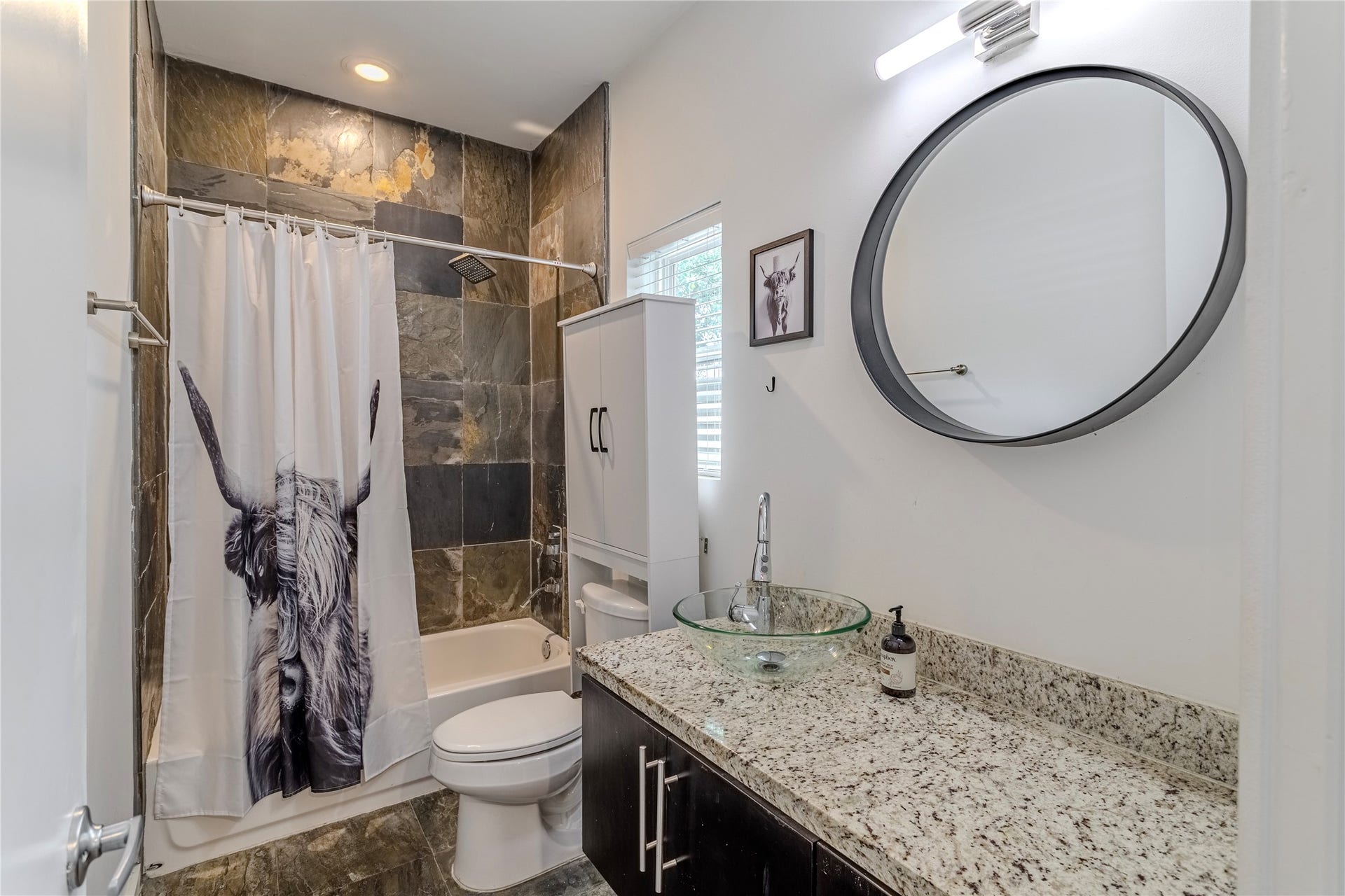 1414 Laird Street, #A, Houston, TX 77008 1414 Laird Street, #A, Houston, TX 77008