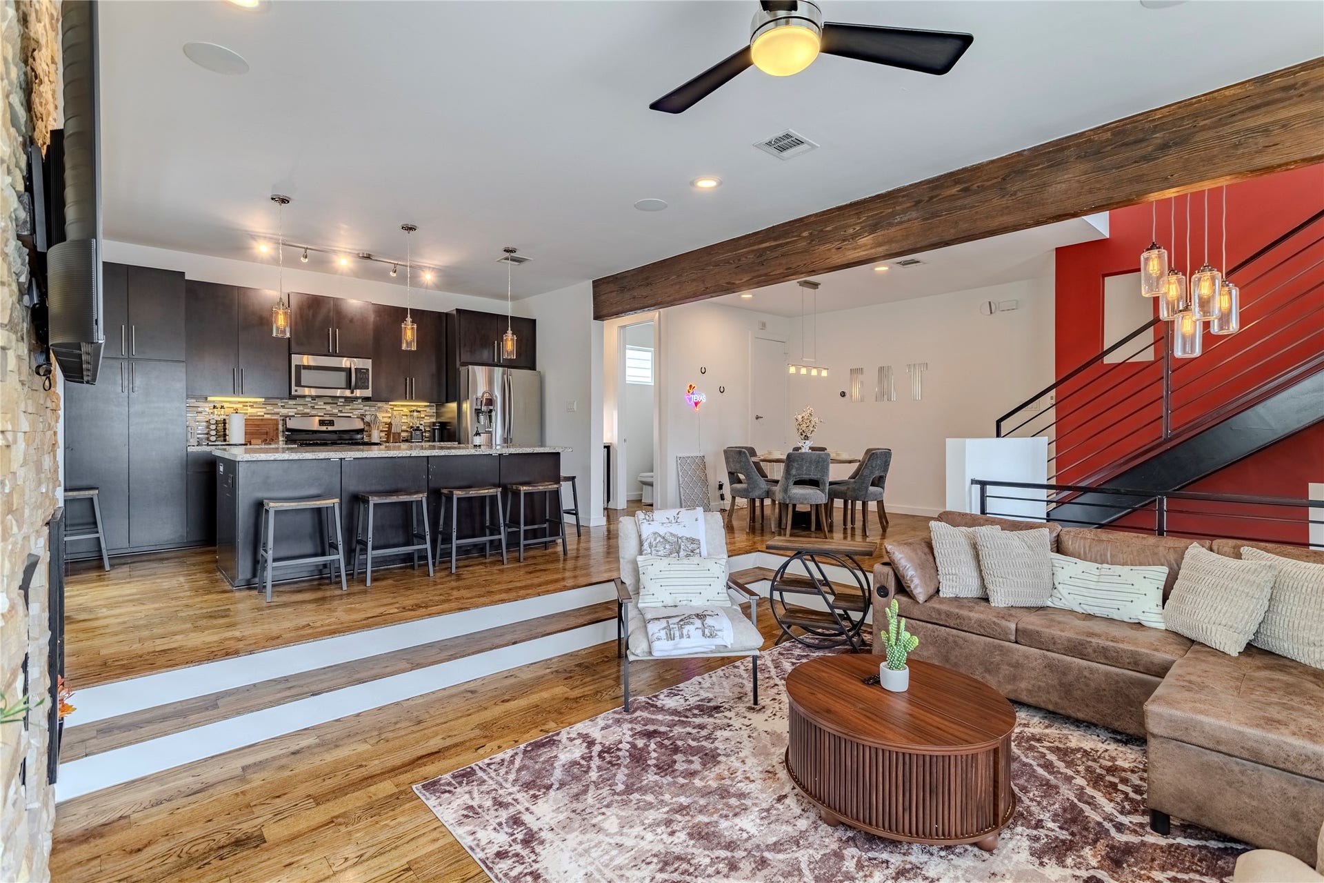 1414 Laird Street, #A, Houston, TX 77008 1414 Laird Street, #A, Houston, TX 77008