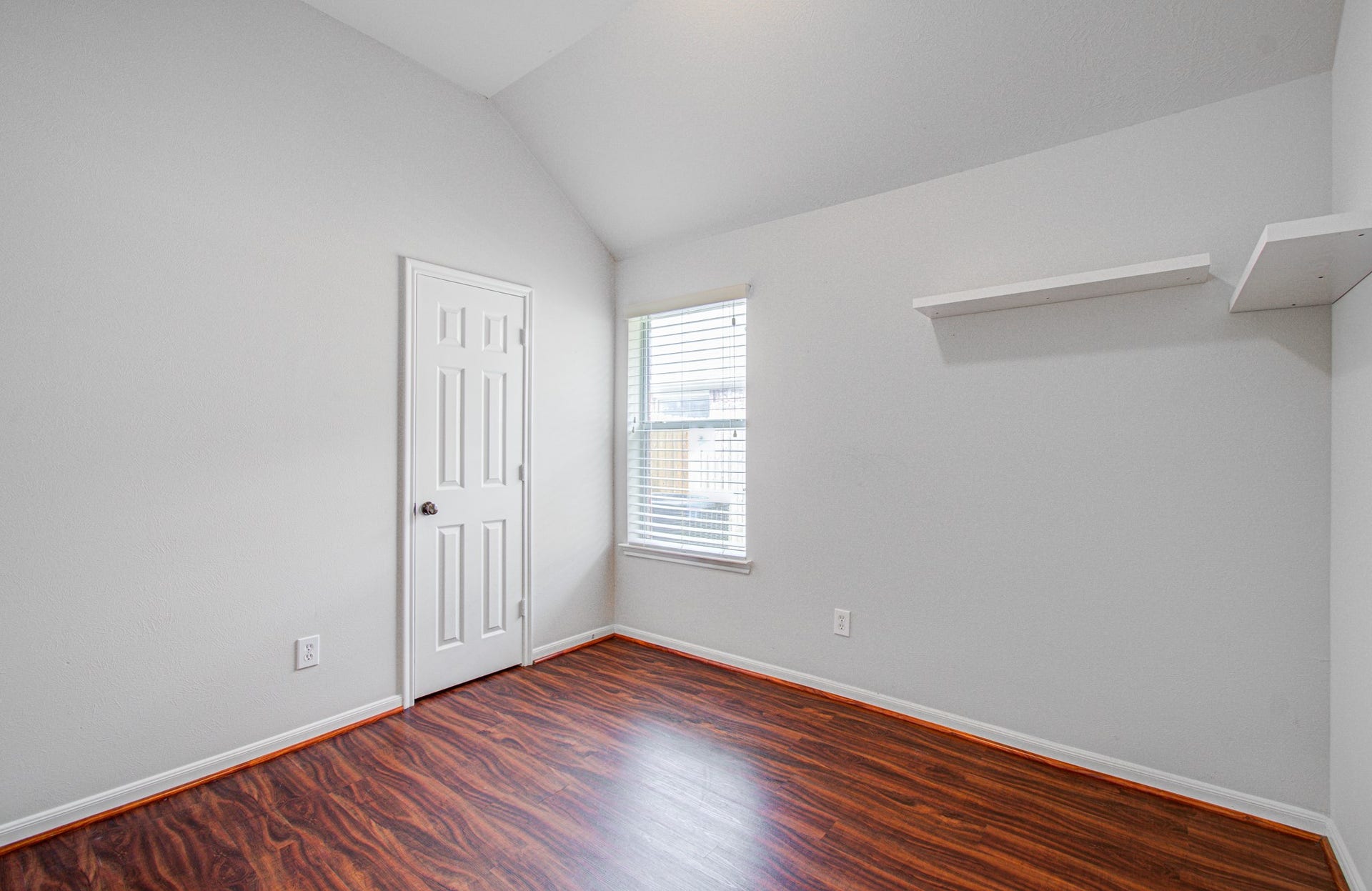 12808 Brook Arbor Court, Pearland, TX 77584 Secondary bedroom