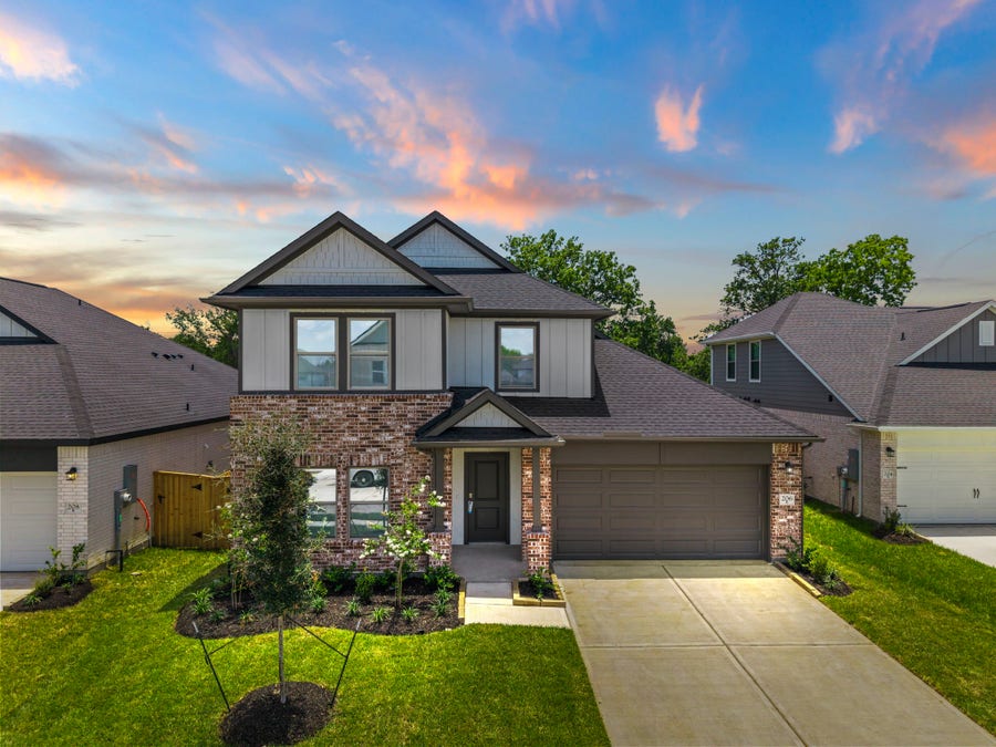 Property photo for 206 Rose Laurel Drive, Alvin, TX
