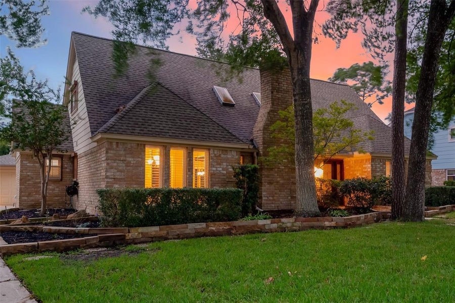Property photo for 8114 Fernbrook Lane, Houston, TX