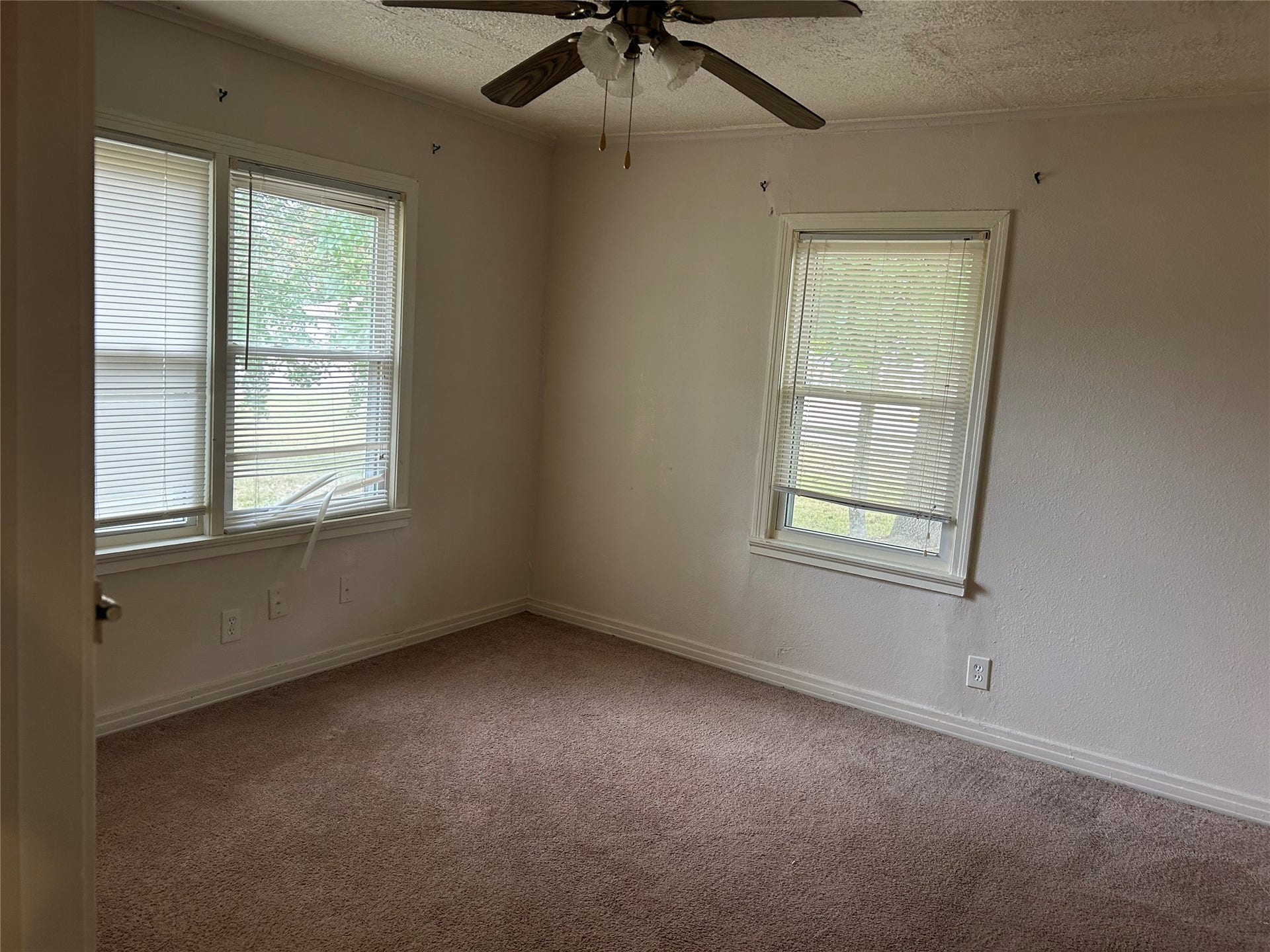 1021 PARK Drive, La Porte, TX 77571 1021 PARK Drive, La Porte, TX 77571