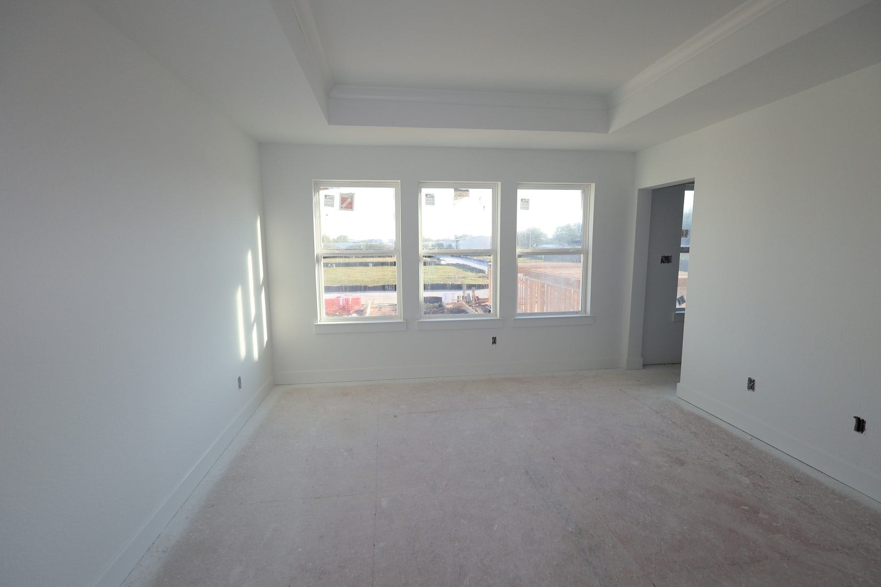 4504 Leon Meadow Lane, Houston, TX 77048 Primary suite - still under construction!